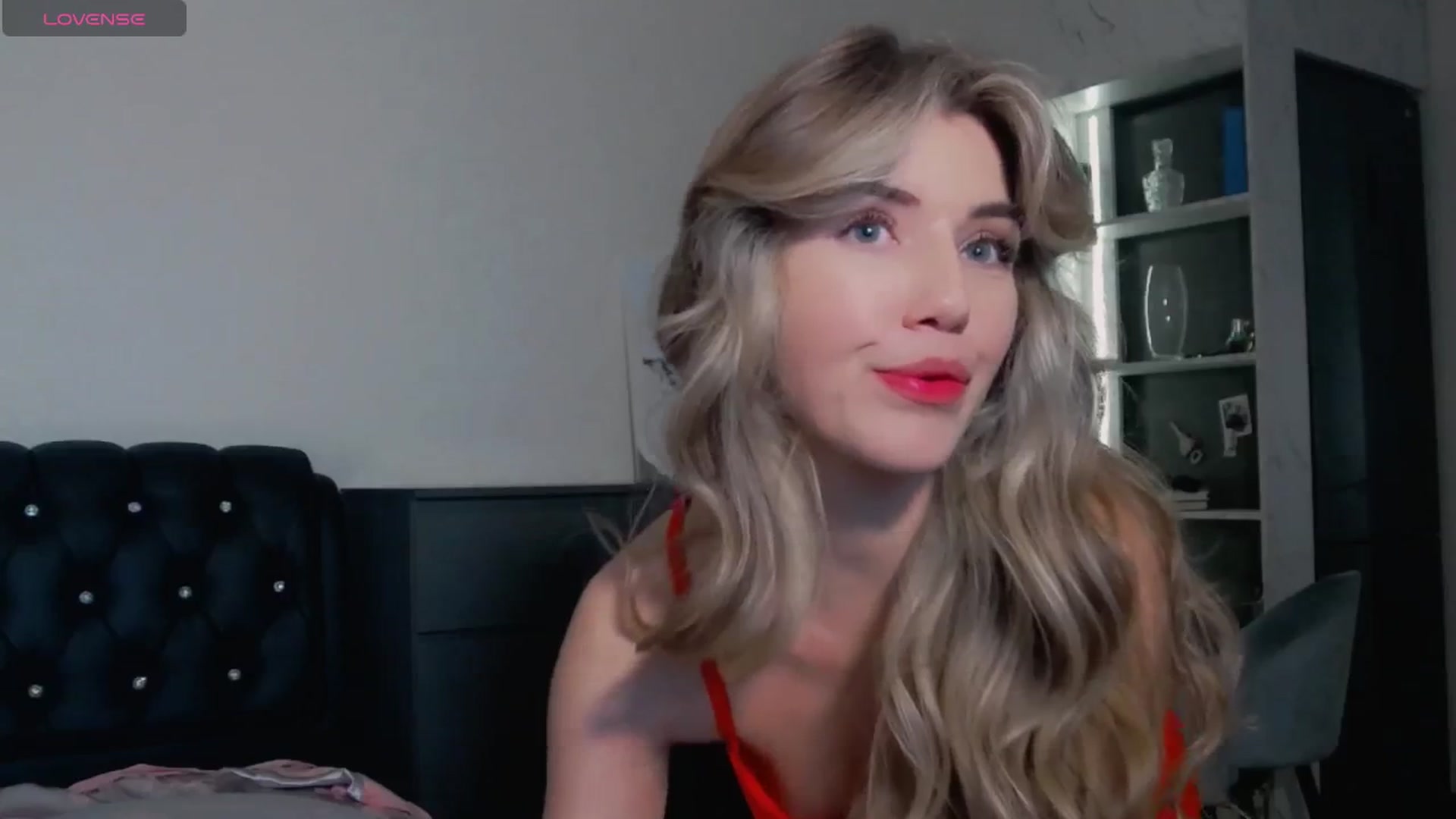 Gallery image thumbnail from KilianSou's myfreecams stream on, 05/14/2025, 04:15 image 7 of 20