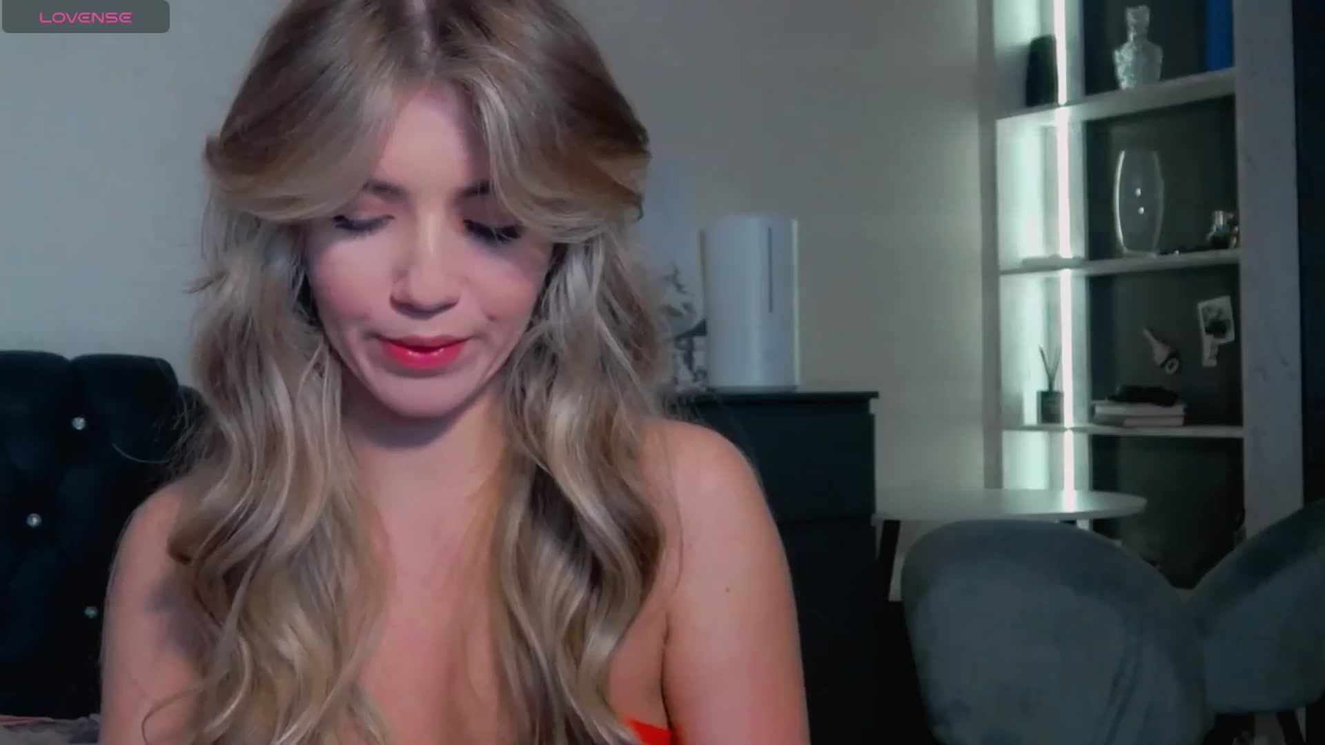 Gallery image thumbnail from KilianSou's myfreecams stream on, 05/14/2025, 04:15 image 4 of 20
