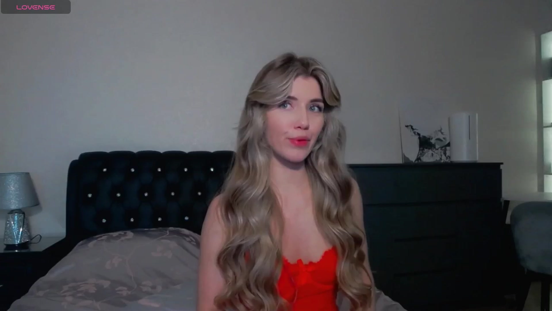 Gallery image thumbnail from KilianSou's myfreecams stream on, 05/14/2025, 05:25 image 10 of 20