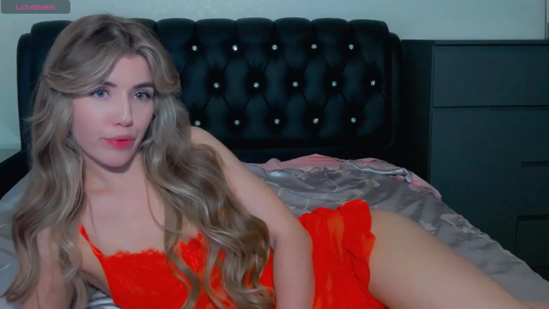 Gallery image thumbnail from KilianSou's myfreecams stream on, 05/14/2025, 05:25 image 14 of 20