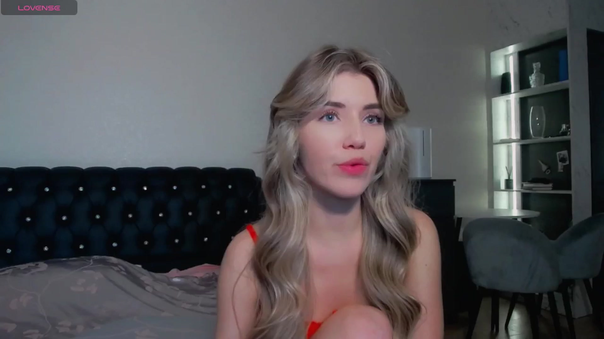 Gallery image thumbnail from KilianSou's myfreecams stream on, 05/14/2025, 05:25 image 5 of 20