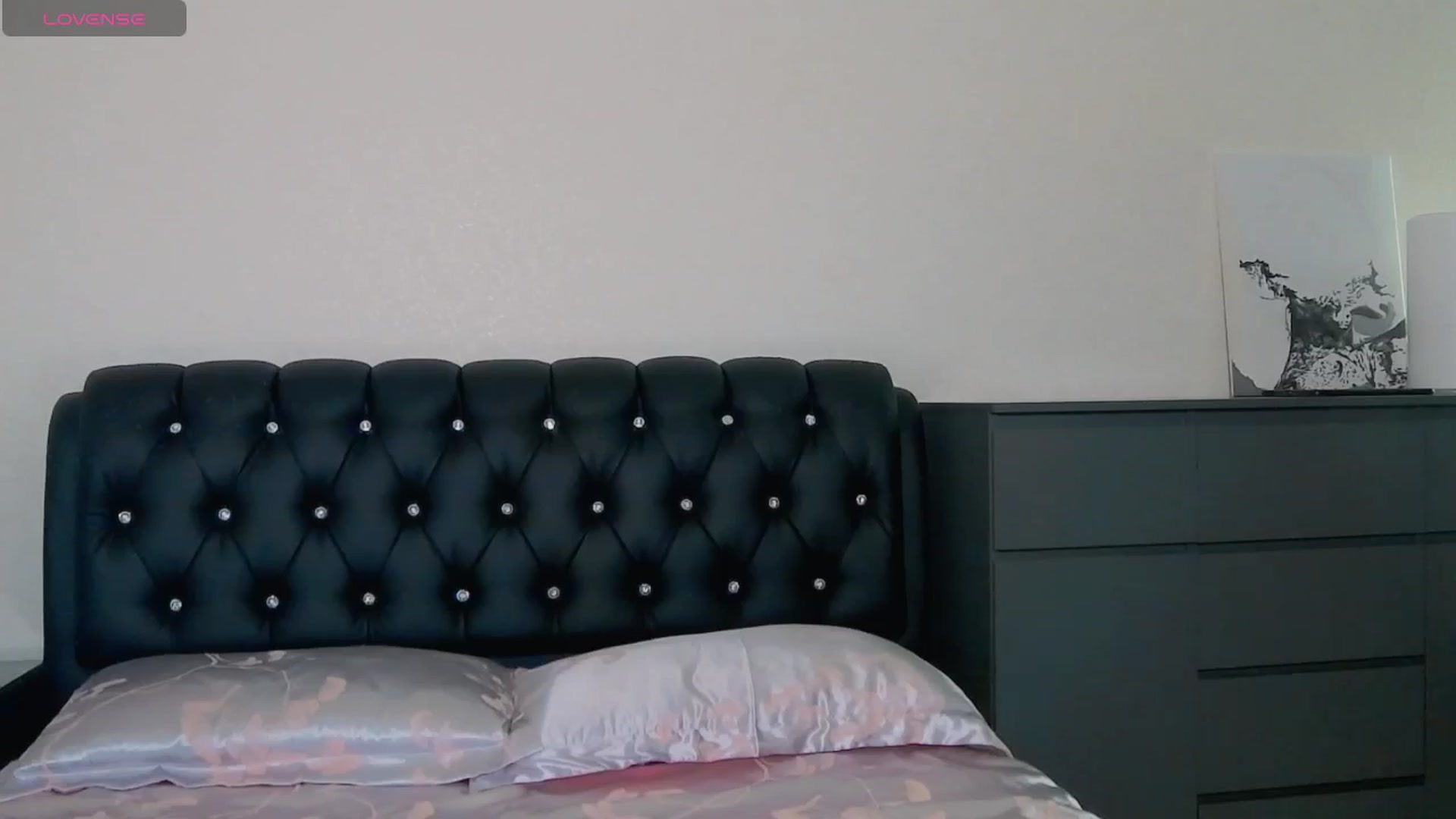 Gallery image thumbnail from KilianSou's myfreecams stream on, 05/16/2025, 06:46 image 4 of 20