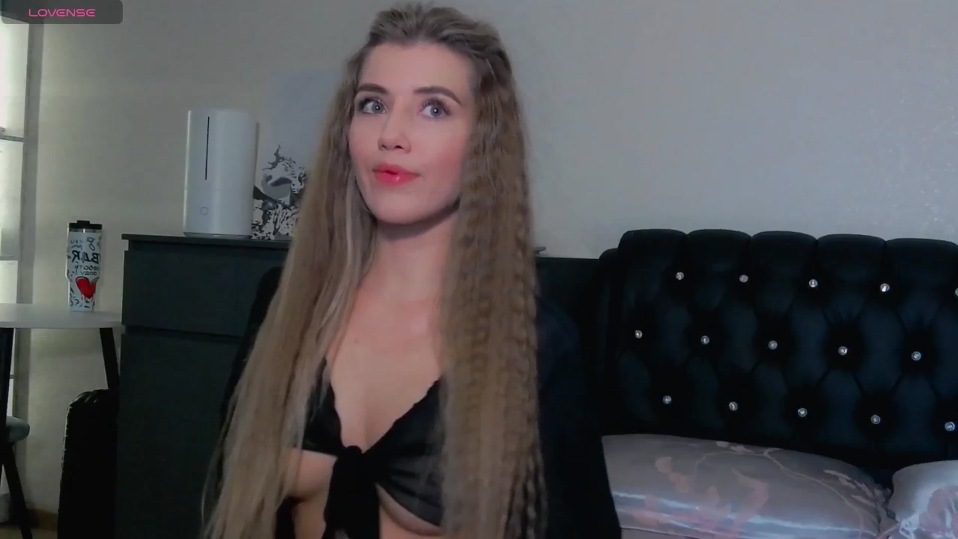 Gallery image thumbnail from KilianSou's myfreecams stream on, 05/17/2025, 05:57 image 14 of 20