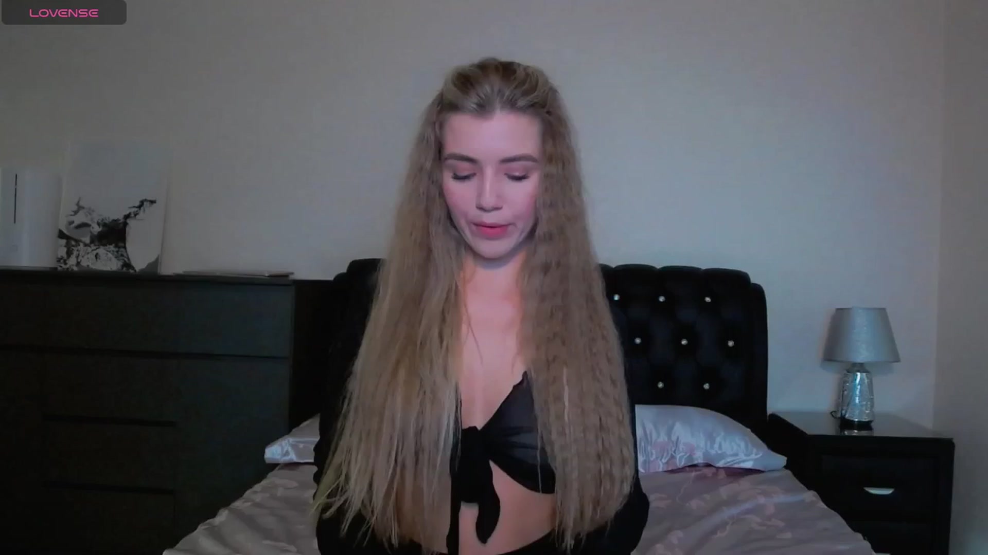 Gallery image thumbnail from KilianSou's myfreecams stream on, 05/17/2025, 05:57 image 1 of 20