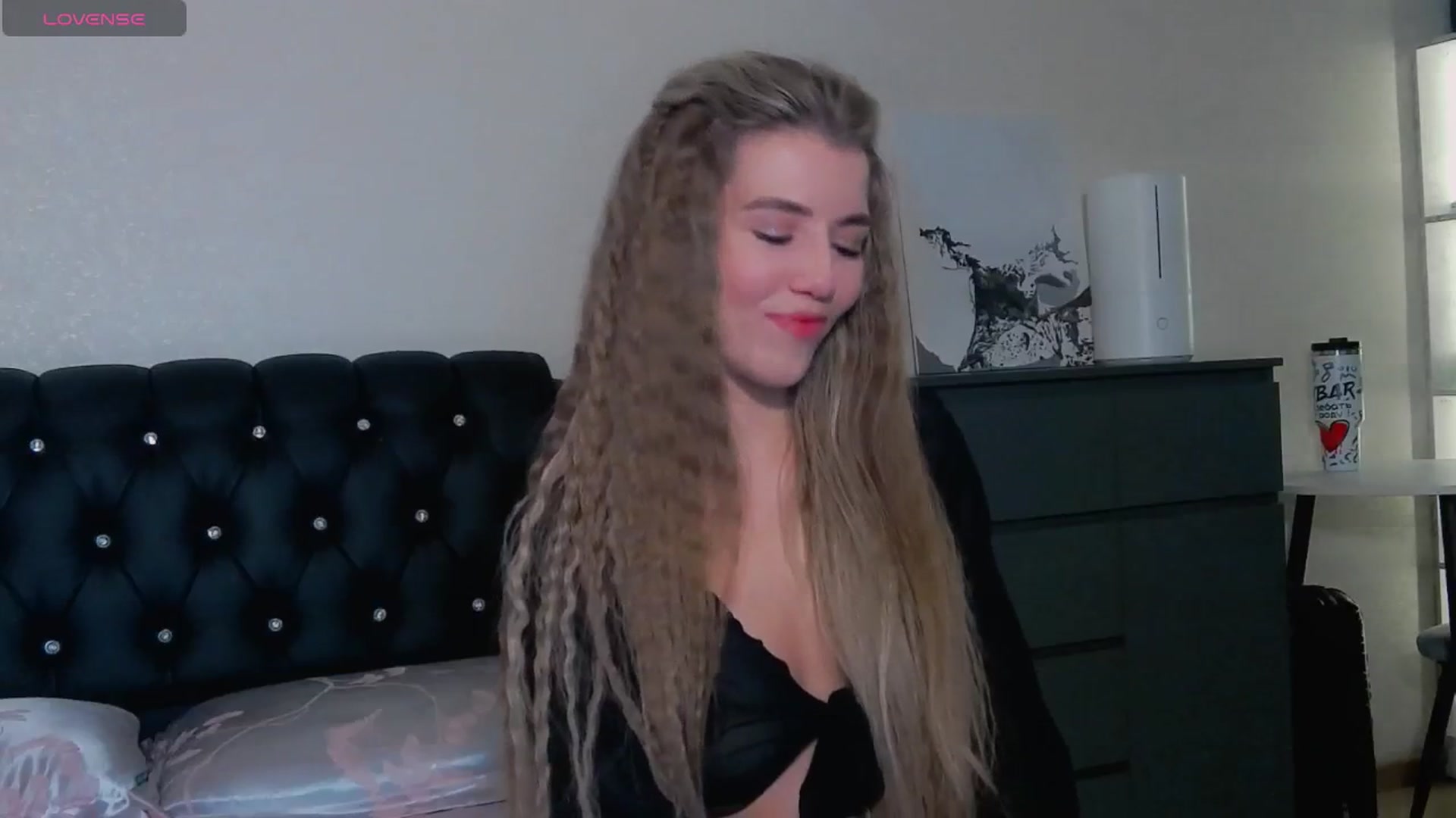 Gallery image thumbnail from KilianSou's myfreecams stream on, 05/17/2025, 05:57 image 16 of 20