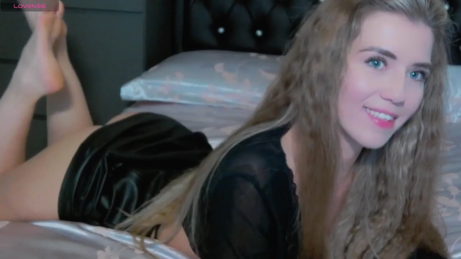 Gallery image thumbnail from KilianSou's myfreecams stream on, 05/17/2025, 05:57 image 10 of 20