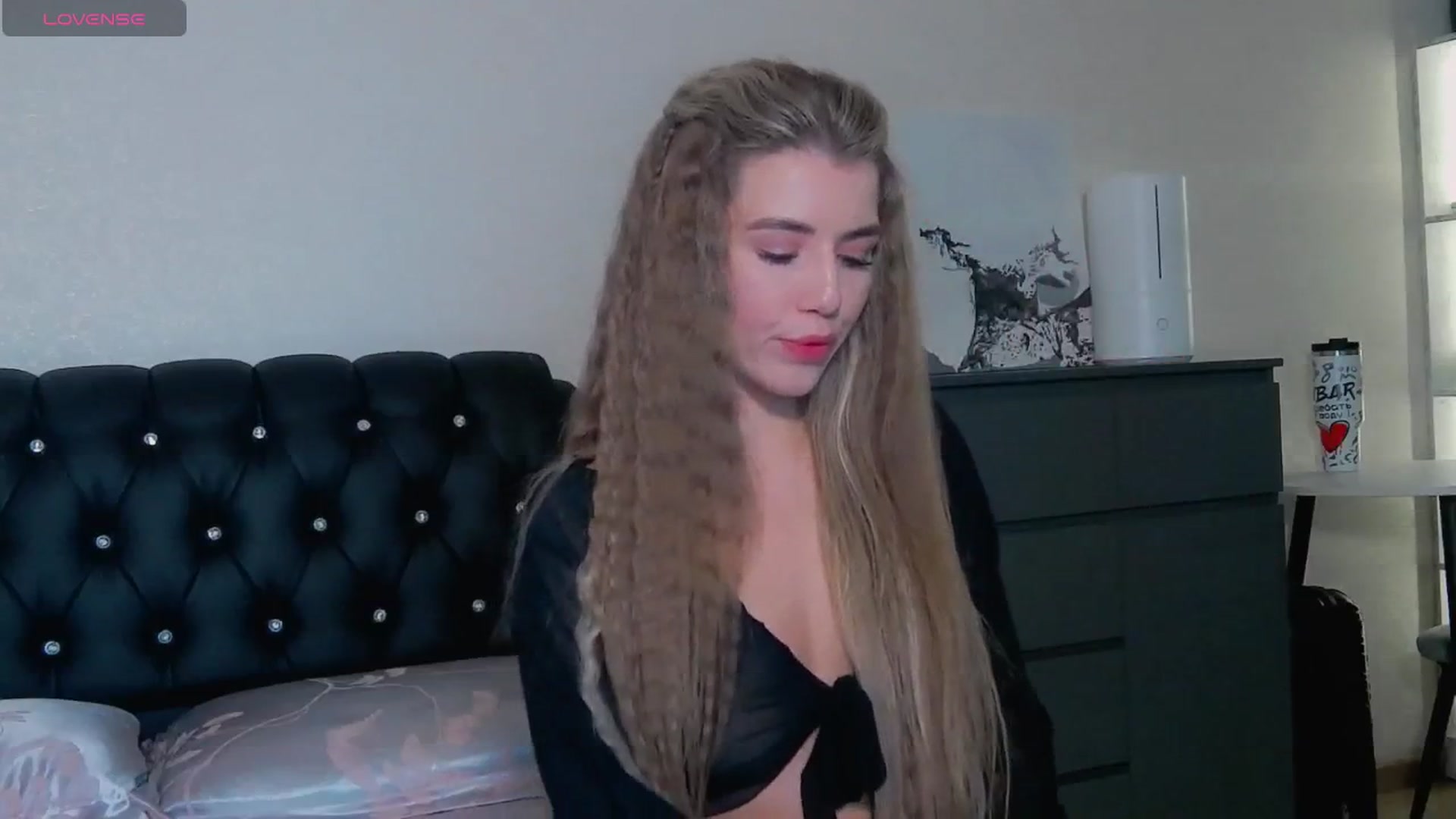 Gallery image thumbnail from KilianSou's myfreecams stream on, 05/17/2025, 05:57 image 18 of 20