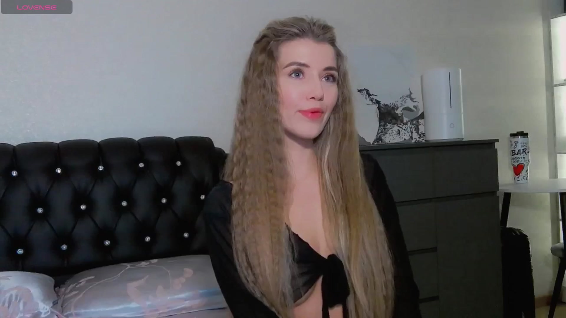 Gallery image thumbnail from KilianSou's myfreecams stream on, 05/17/2025, 05:57 image 15 of 20