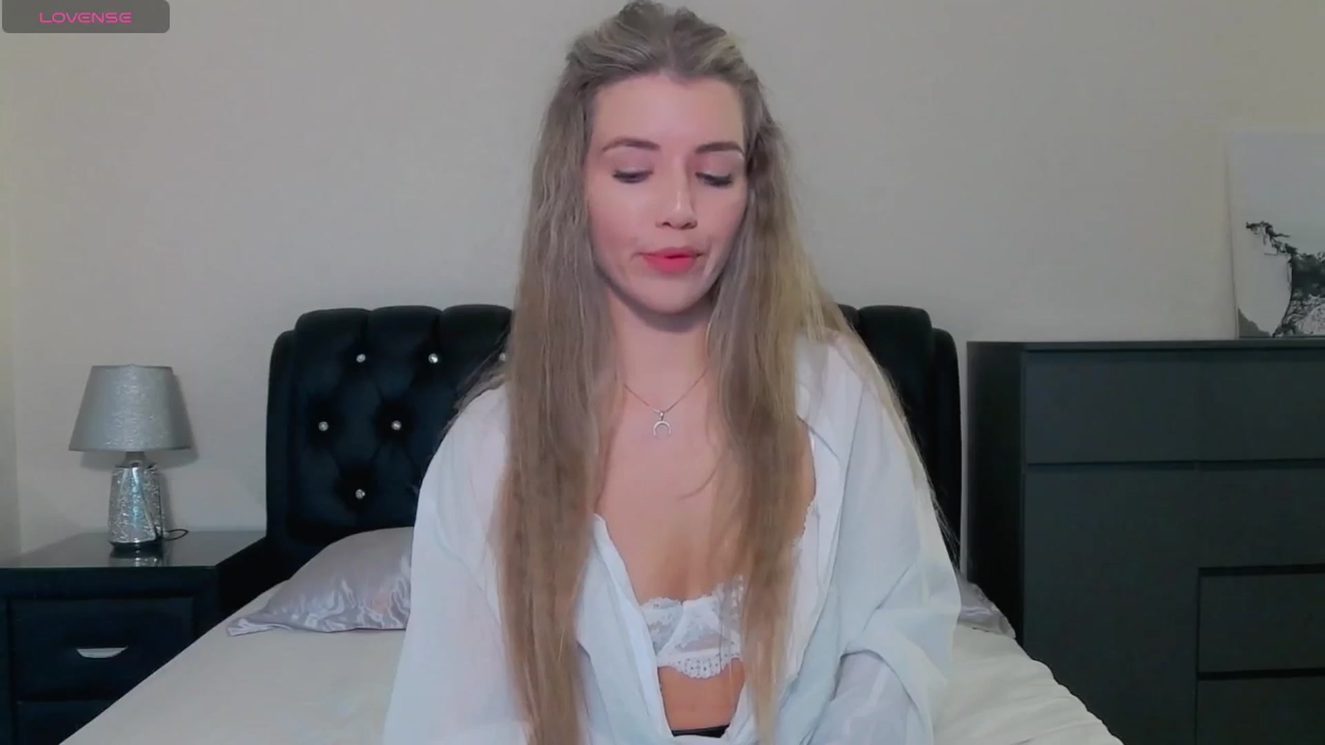 Gallery image thumbnail from KilianSou's myfreecams stream on, 05/18/2025, 09:28 image 2 of 20