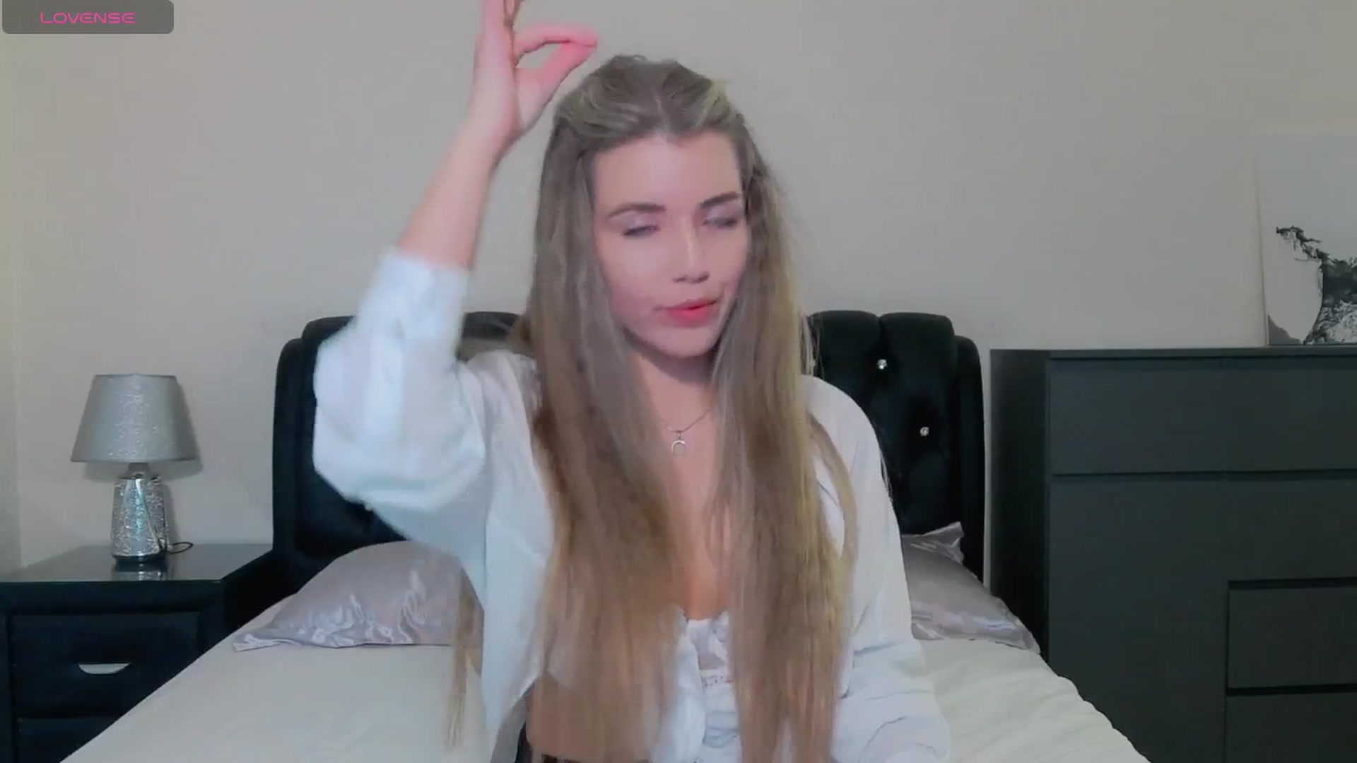 Gallery image thumbnail from KilianSou's myfreecams stream on, 05/18/2025, 09:28 image 9 of 20