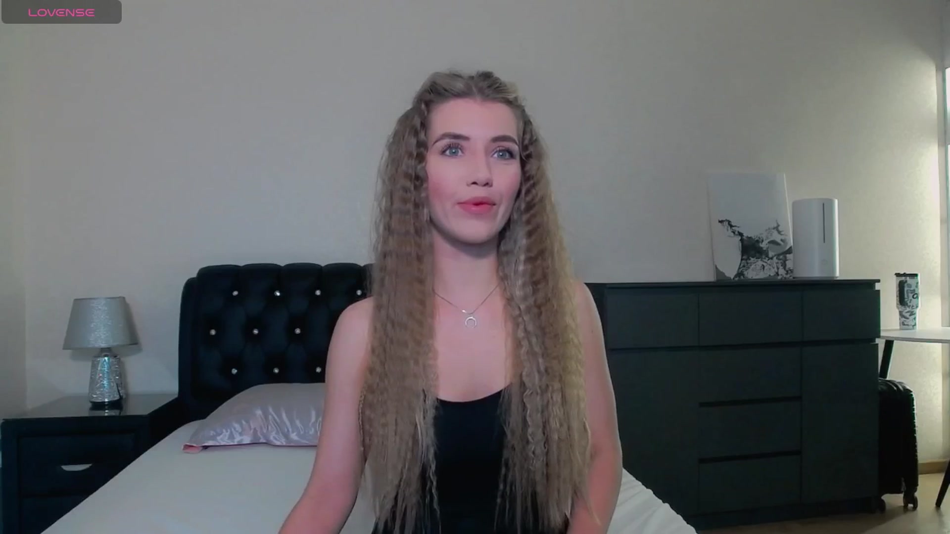 Gallery image thumbnail from KilianSou's myfreecams stream on, 05/19/2025, 03:55 image 2 of 20
