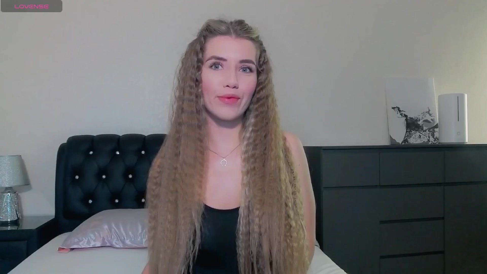 Gallery image thumbnail from KilianSou's myfreecams stream on, 05/19/2025, 03:55 image 17 of 20