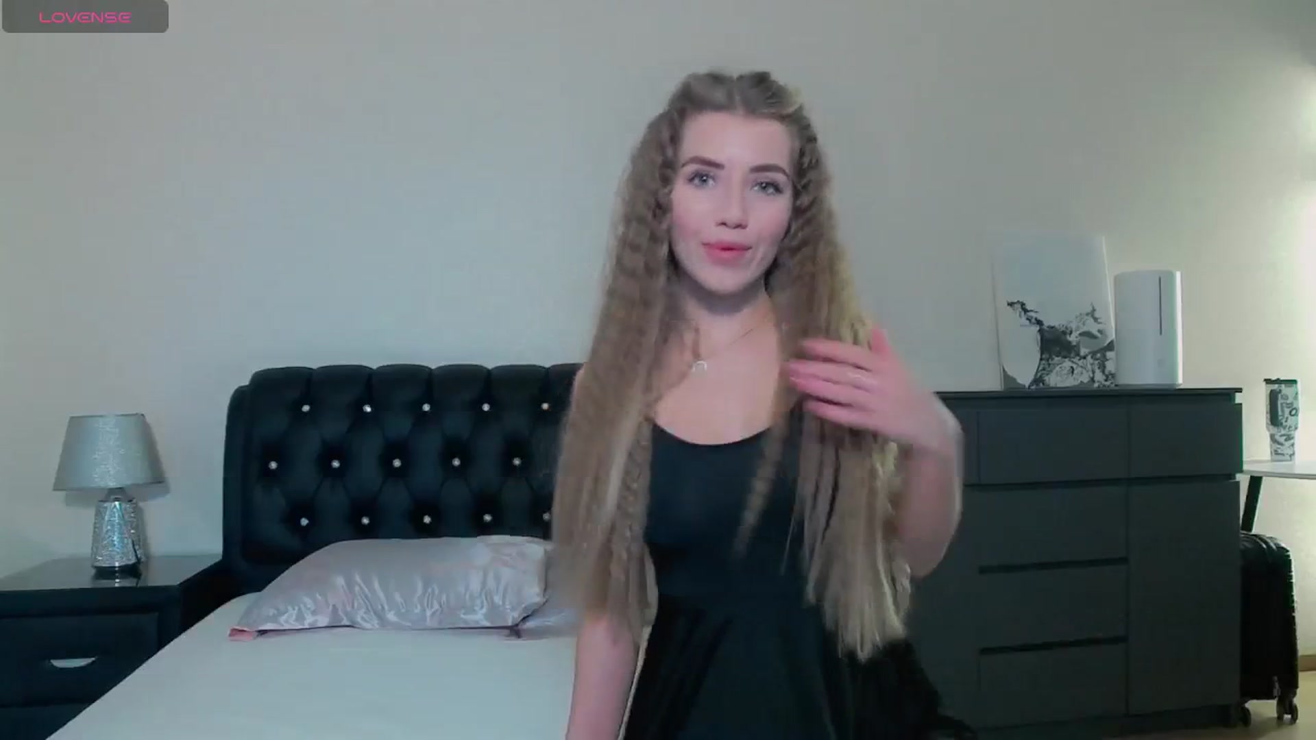 Gallery image thumbnail from KilianSou's myfreecams stream on, 05/19/2025, 03:55 image 5 of 20