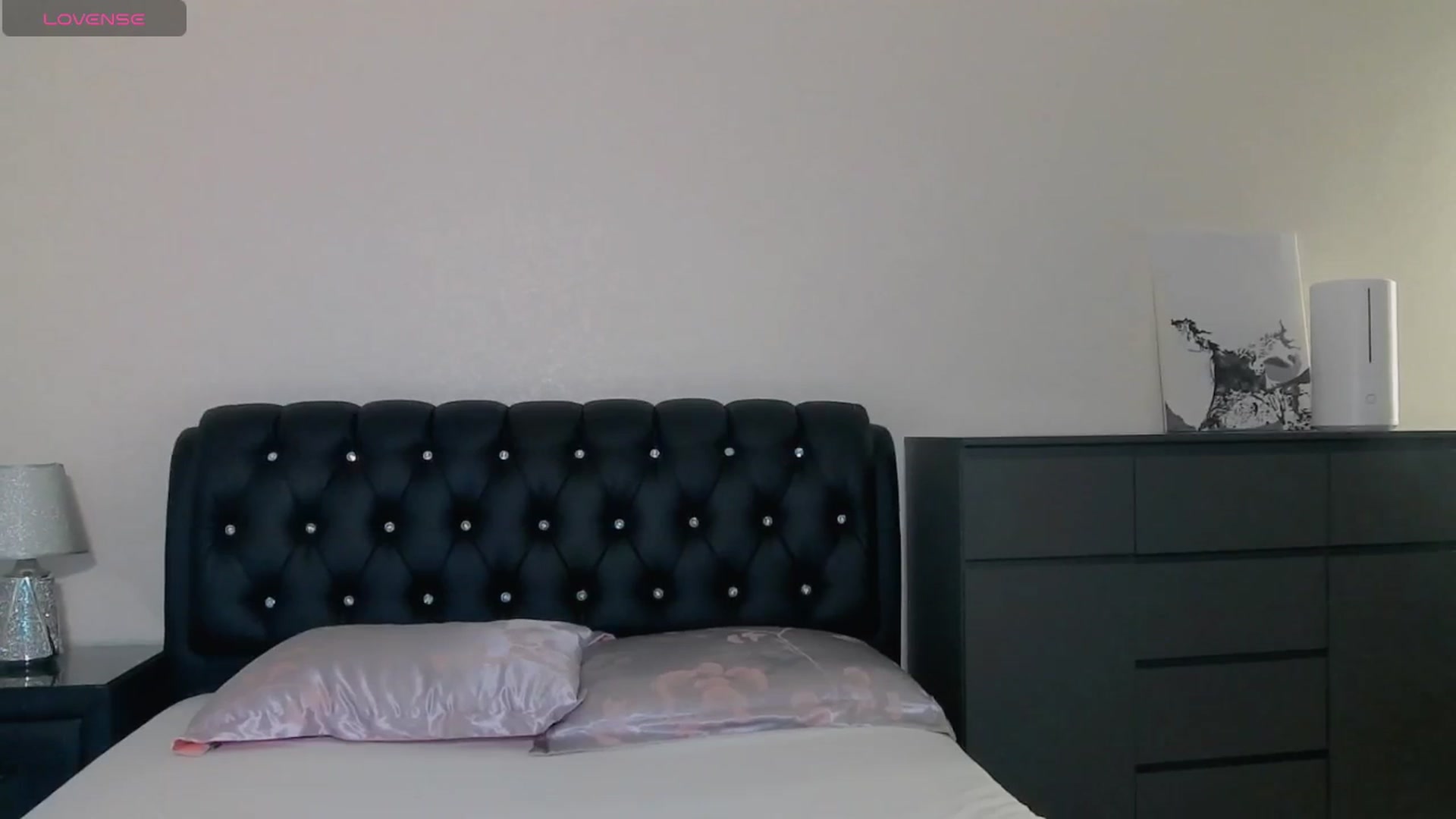 Gallery image thumbnail from KilianSou's myfreecams stream on, 05/19/2025, 03:55 image 19 of 20