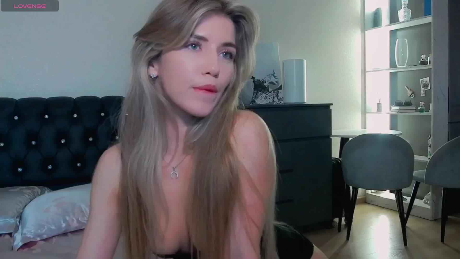 Gallery image thumbnail from KilianSou's myfreecams stream on, 05/24/2025, 04:00 image 10 of 20