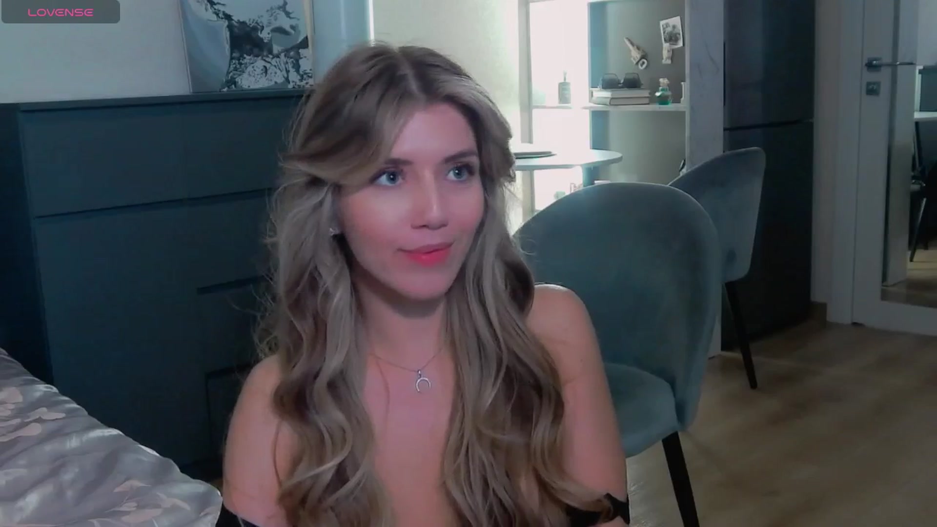 Gallery image thumbnail from KilianSou's myfreecams stream on, 05/25/2025, 04:54 image 16 of 20