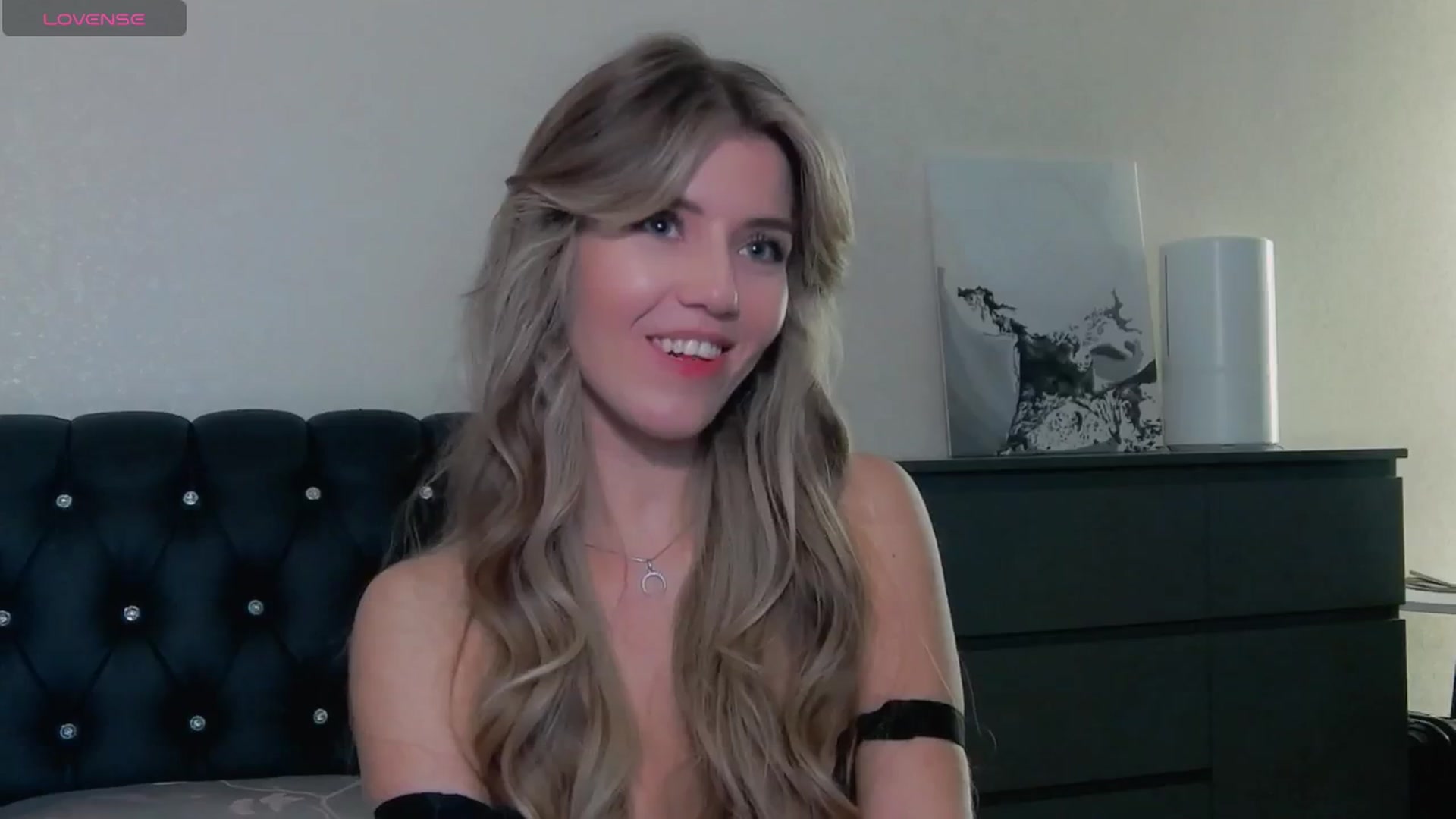 Gallery image thumbnail from KilianSou's myfreecams stream on, 05/25/2025, 04:54 image 18 of 20