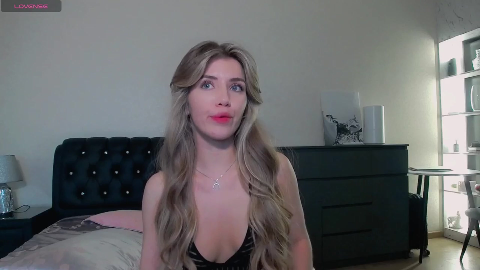 Gallery image thumbnail from KilianSou's myfreecams stream on, 05/25/2025, 08:17 image 4 of 20