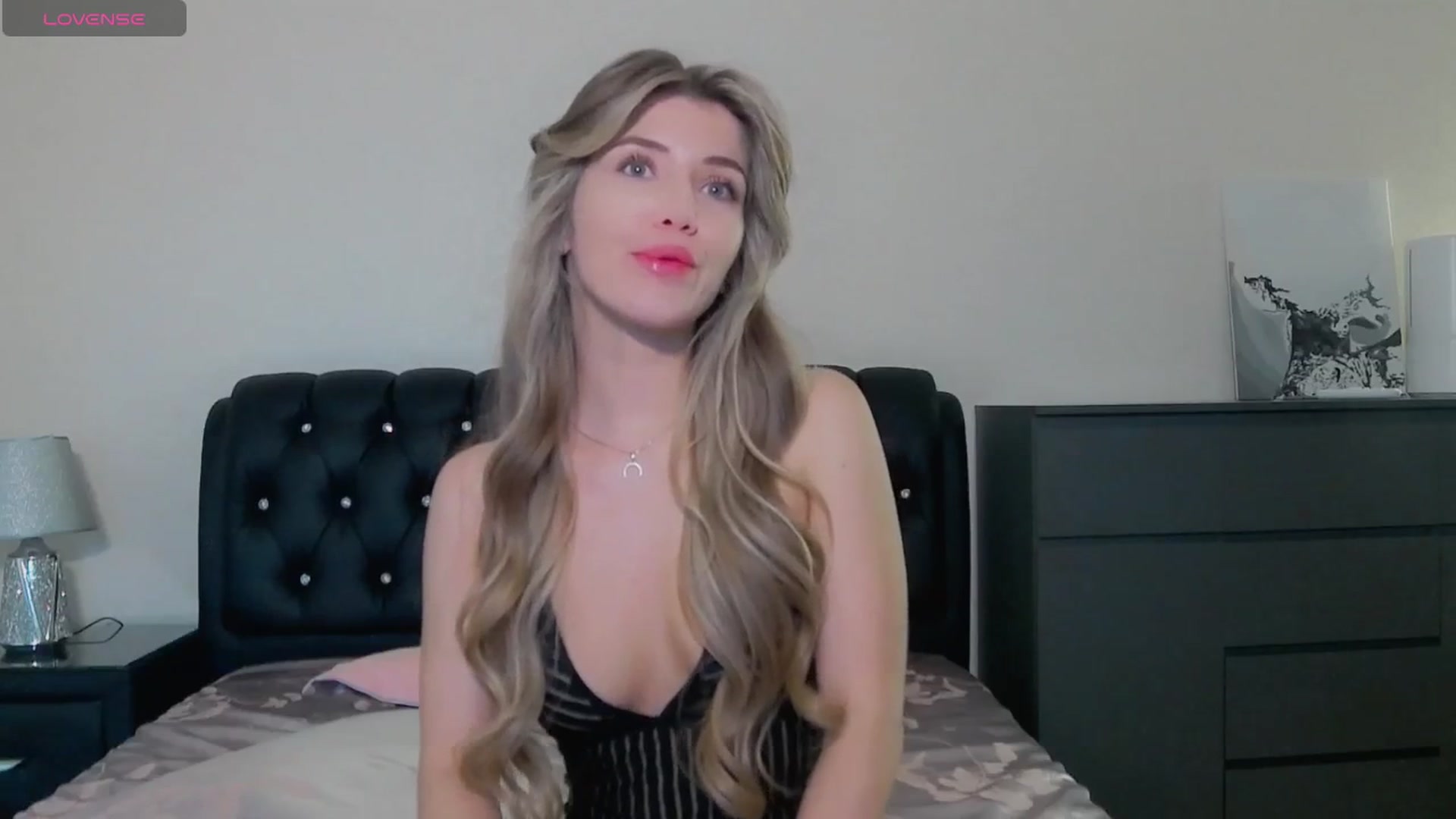 Gallery image thumbnail from KilianSou's myfreecams stream on, 05/25/2025, 08:17 image 8 of 20