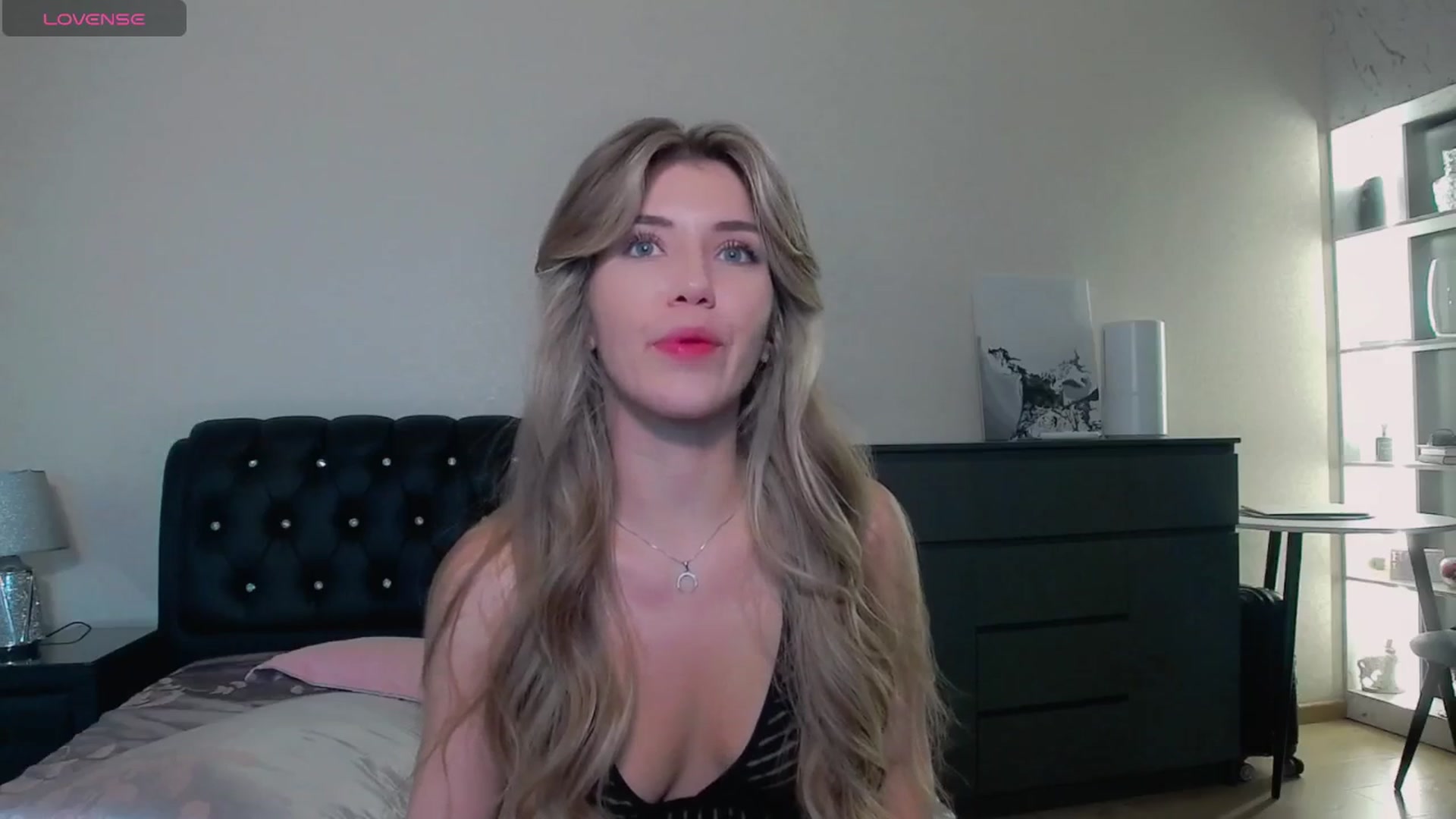 Gallery image thumbnail from KilianSou's myfreecams stream on, 05/25/2025, 08:17 image 2 of 20