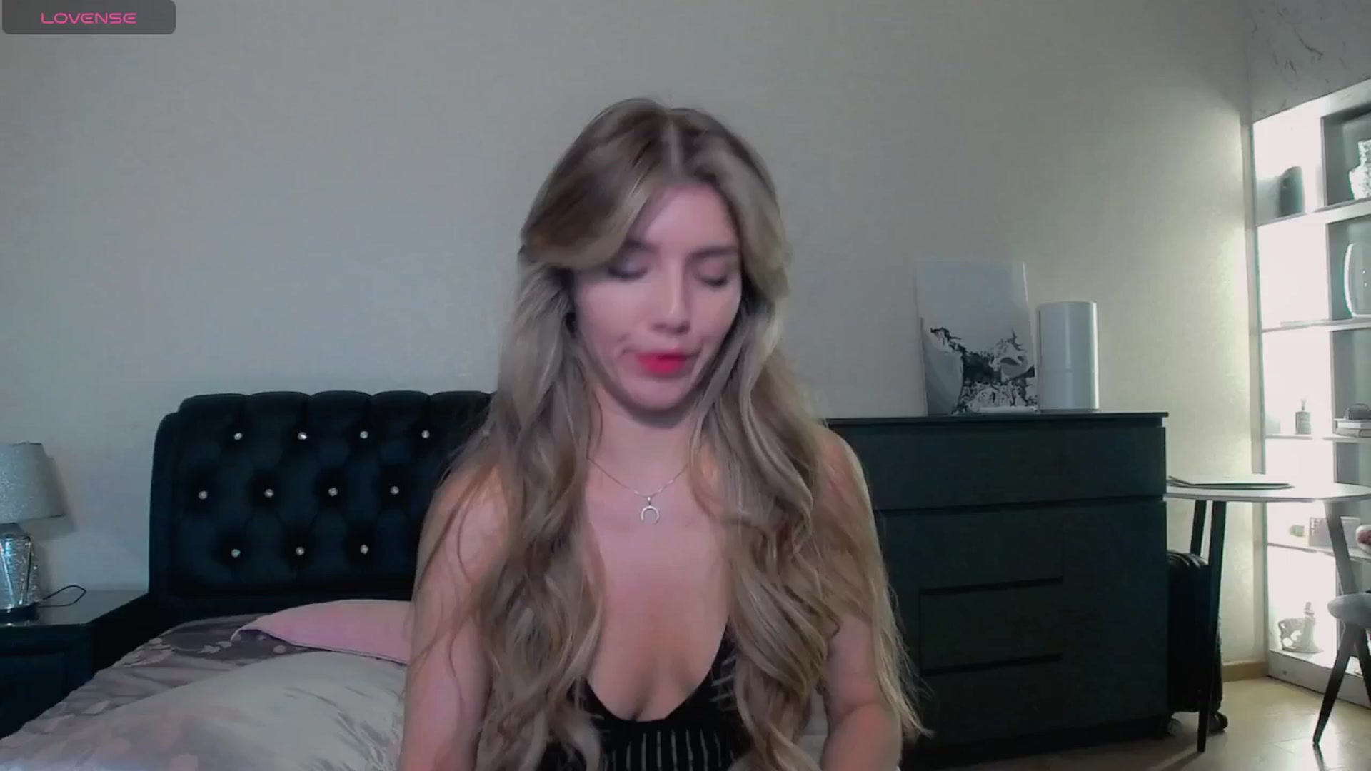 Gallery image thumbnail from KilianSou's myfreecams stream on, 05/25/2025, 08:17 image 1 of 20