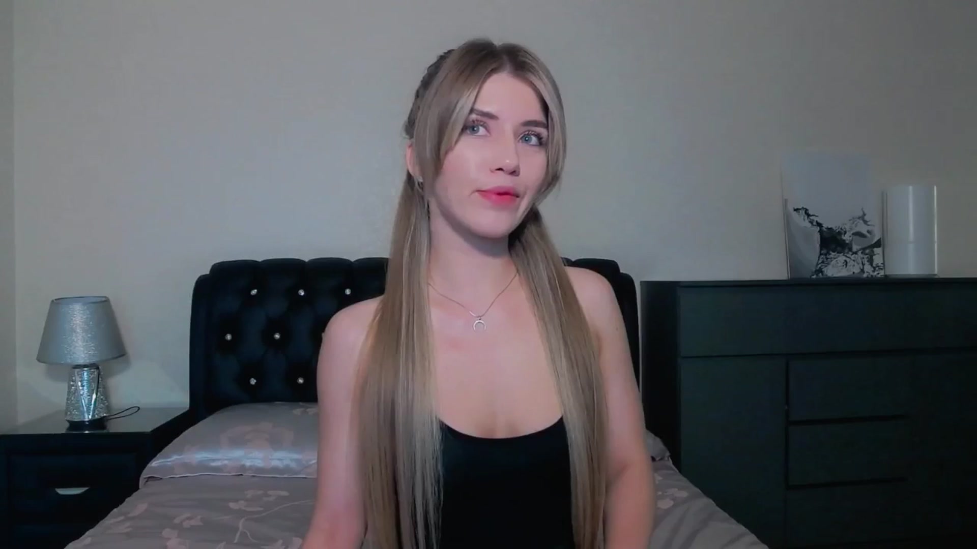 Gallery image thumbnail from KilianSou's myfreecams stream on, 05/27/2025, 10:55 image 7 of 20