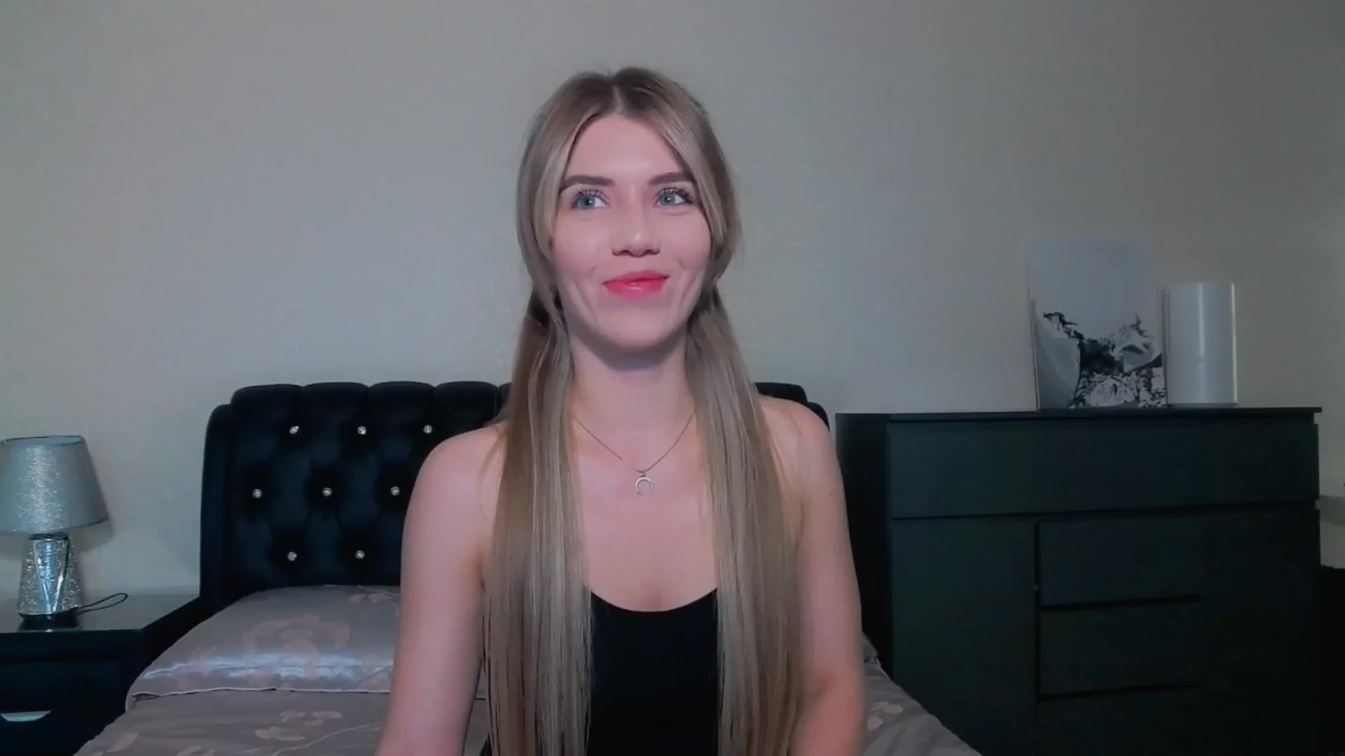 Gallery image thumbnail from KilianSou's myfreecams stream on, 05/27/2025, 10:55 image 1 of 20