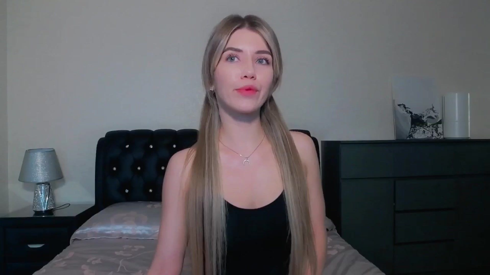 Gallery image thumbnail from KilianSou's myfreecams stream on, 05/27/2025, 10:55 image 4 of 20