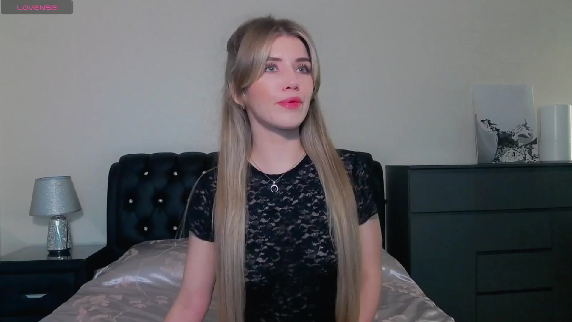 Gallery image thumbnail from KilianSou's myfreecams stream on, 06/03/2025, 01:49 image 4 of 20