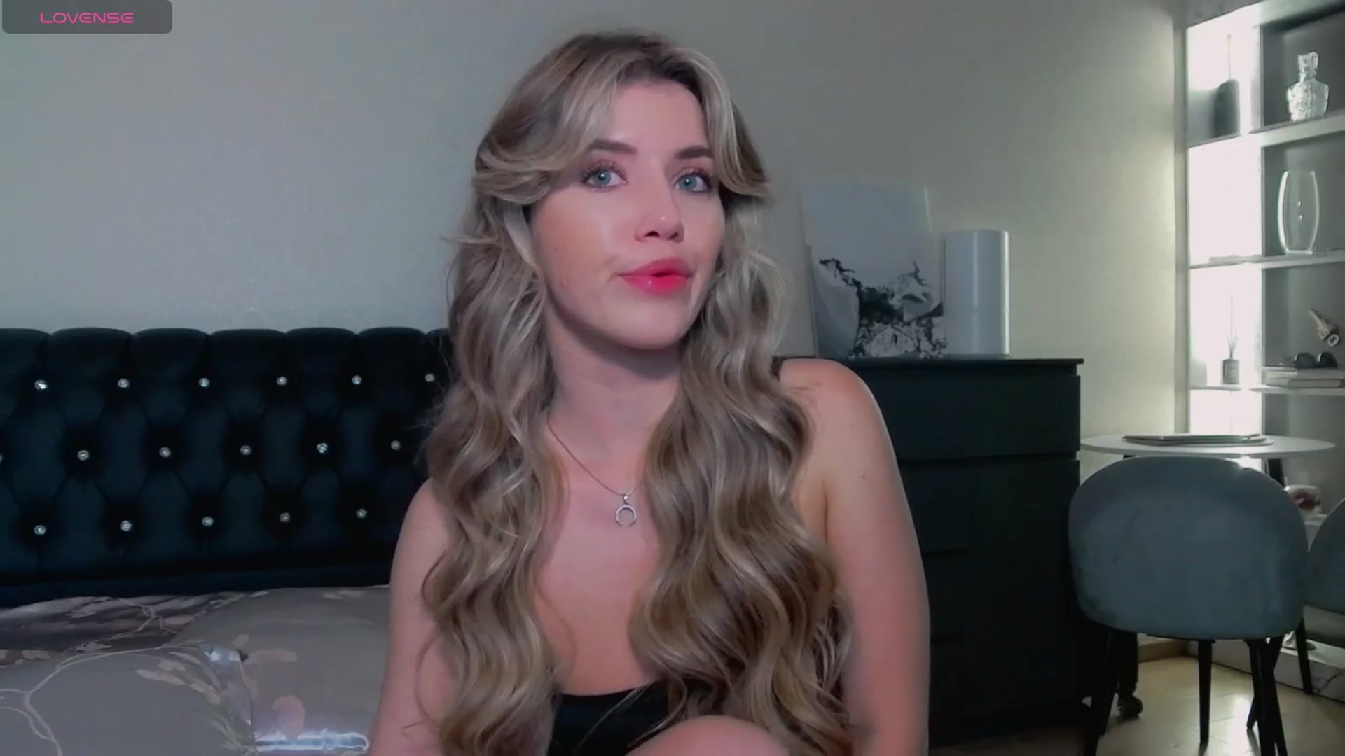 Gallery image thumbnail from KilianSou's myfreecams stream on, 06/05/2025, 07:10 image 18 of 20