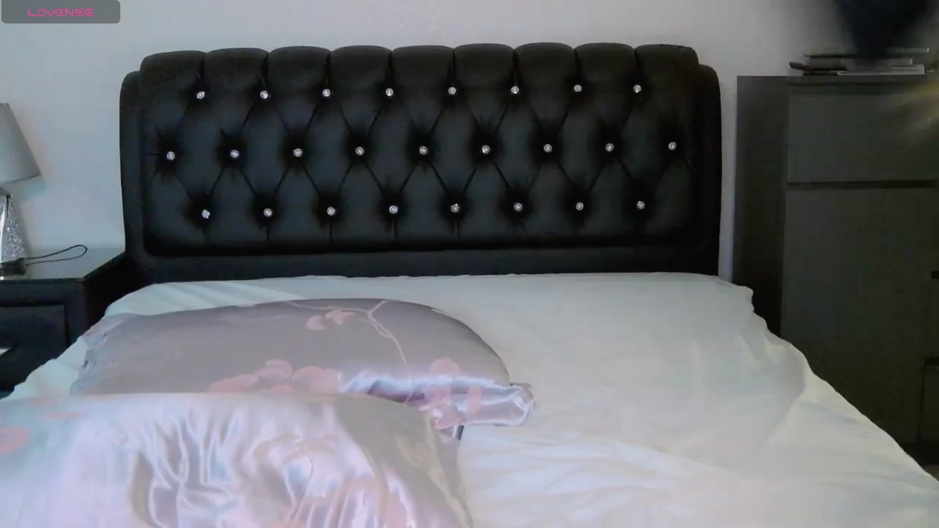 Gallery image thumbnail from KilianSou's myfreecams stream on, 06/09/2025, 03:08 image 4 of 20