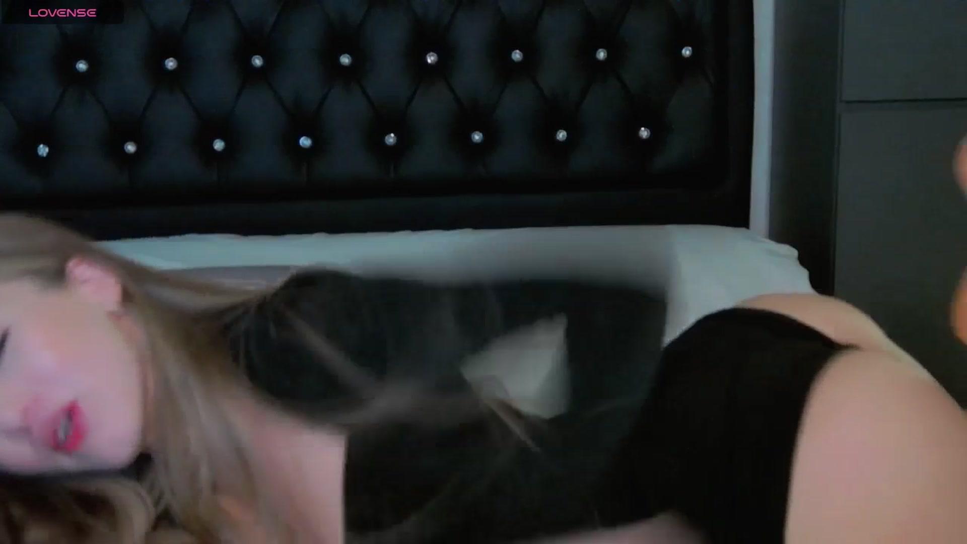 Gallery image thumbnail from KilianSou's myfreecams stream on, 06/09/2025, 03:08 image 6 of 20