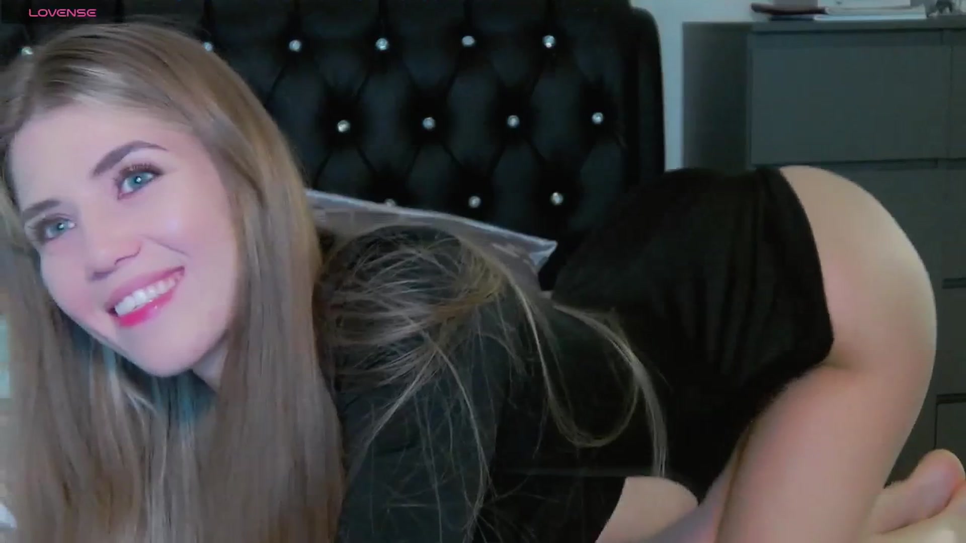 Gallery image thumbnail from KilianSou's myfreecams stream on, 06/09/2025, 05:58 image 11 of 20