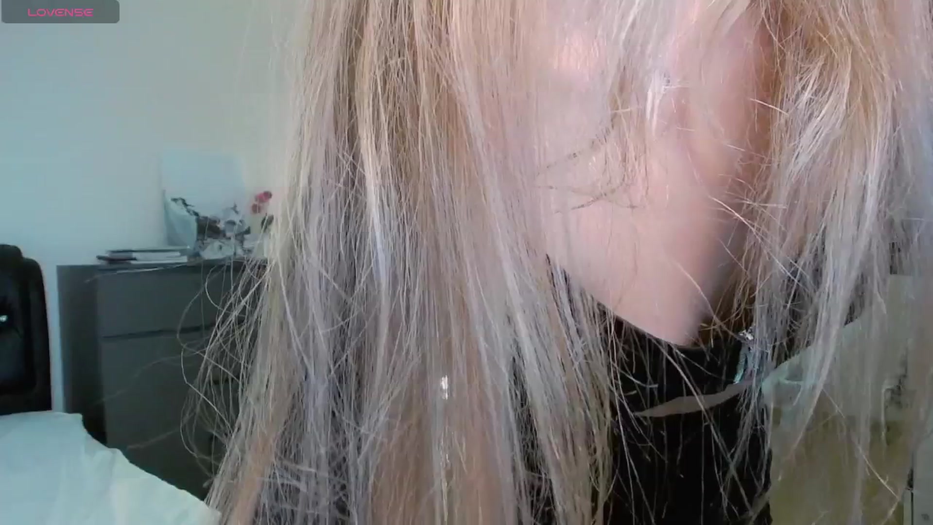Gallery image thumbnail from KilianSou's myfreecams stream on, 06/09/2025, 05:58 image 6 of 20