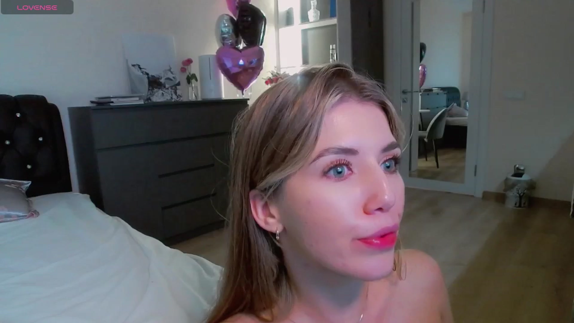 Gallery image thumbnail from KilianSou's myfreecams stream on, 06/09/2025, 08:49 image 10 of 20