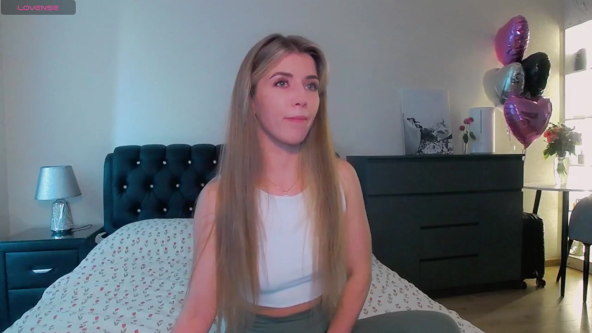 Gallery image thumbnail from KilianSou's myfreecams stream on, 06/10/2025, 03:50 image 2 of 20