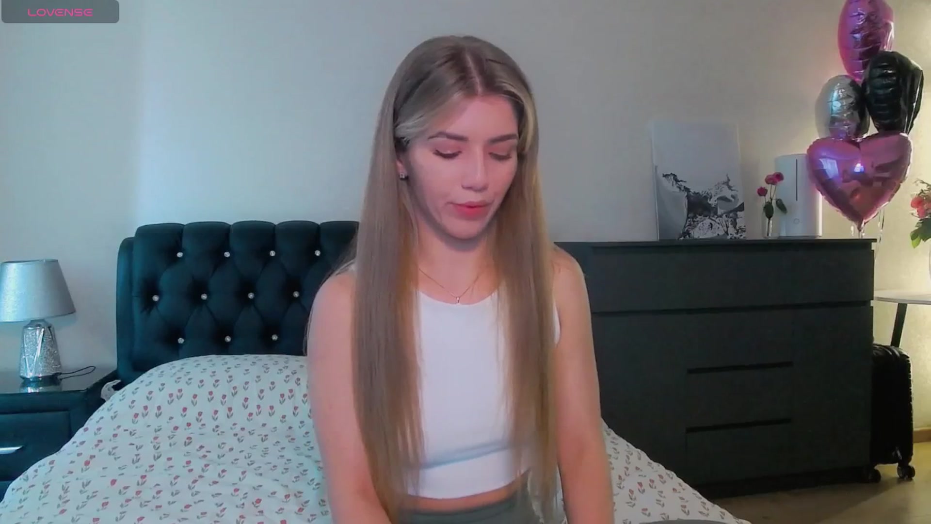 Gallery image thumbnail from KilianSou's myfreecams stream on, 06/10/2025, 03:50 image 6 of 20