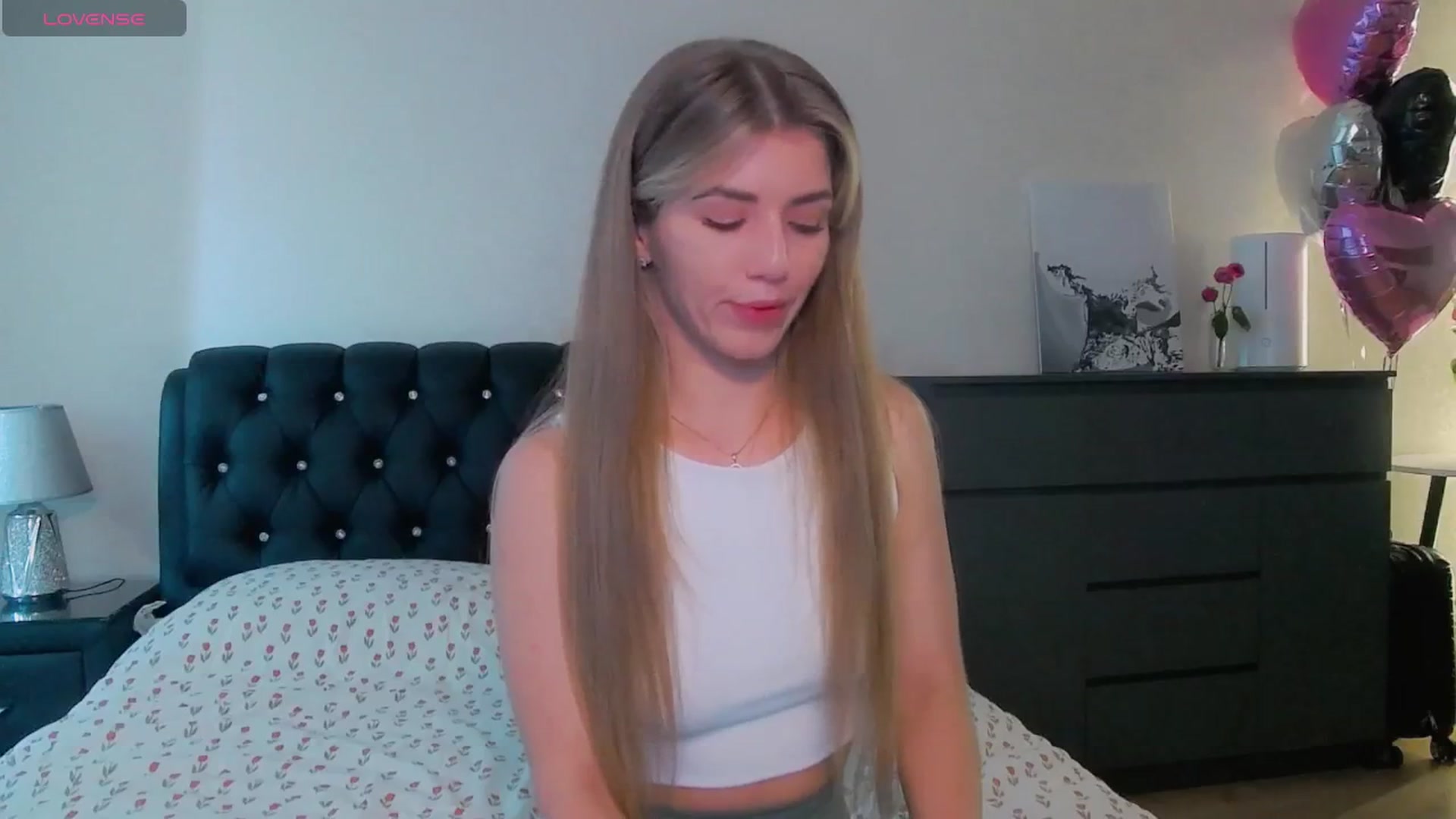 Gallery image thumbnail from KilianSou's myfreecams stream on, 06/10/2025, 03:50 image 8 of 20