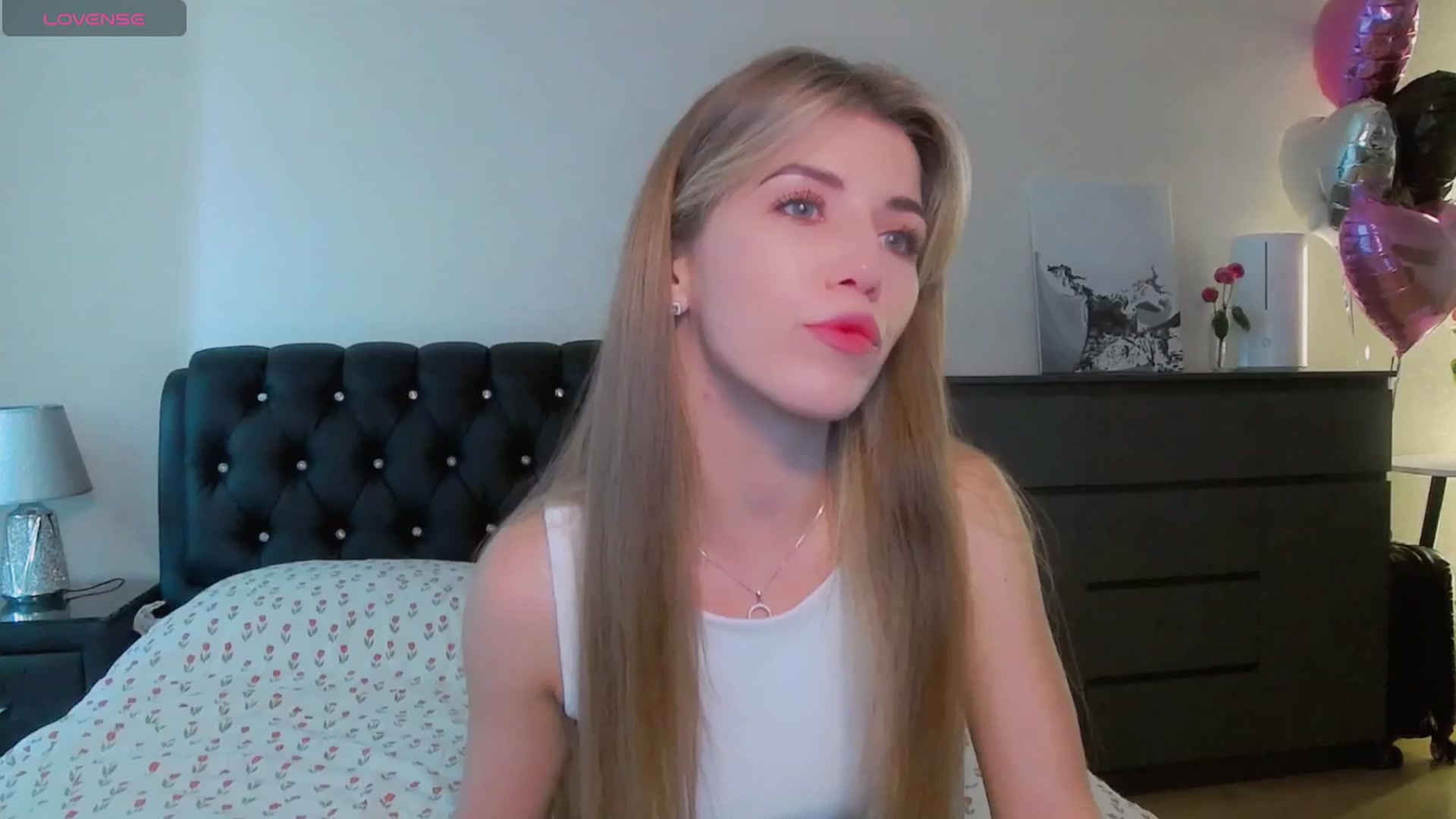 Gallery image thumbnail from KilianSou's myfreecams stream on, 06/10/2025, 03:50 image 10 of 20