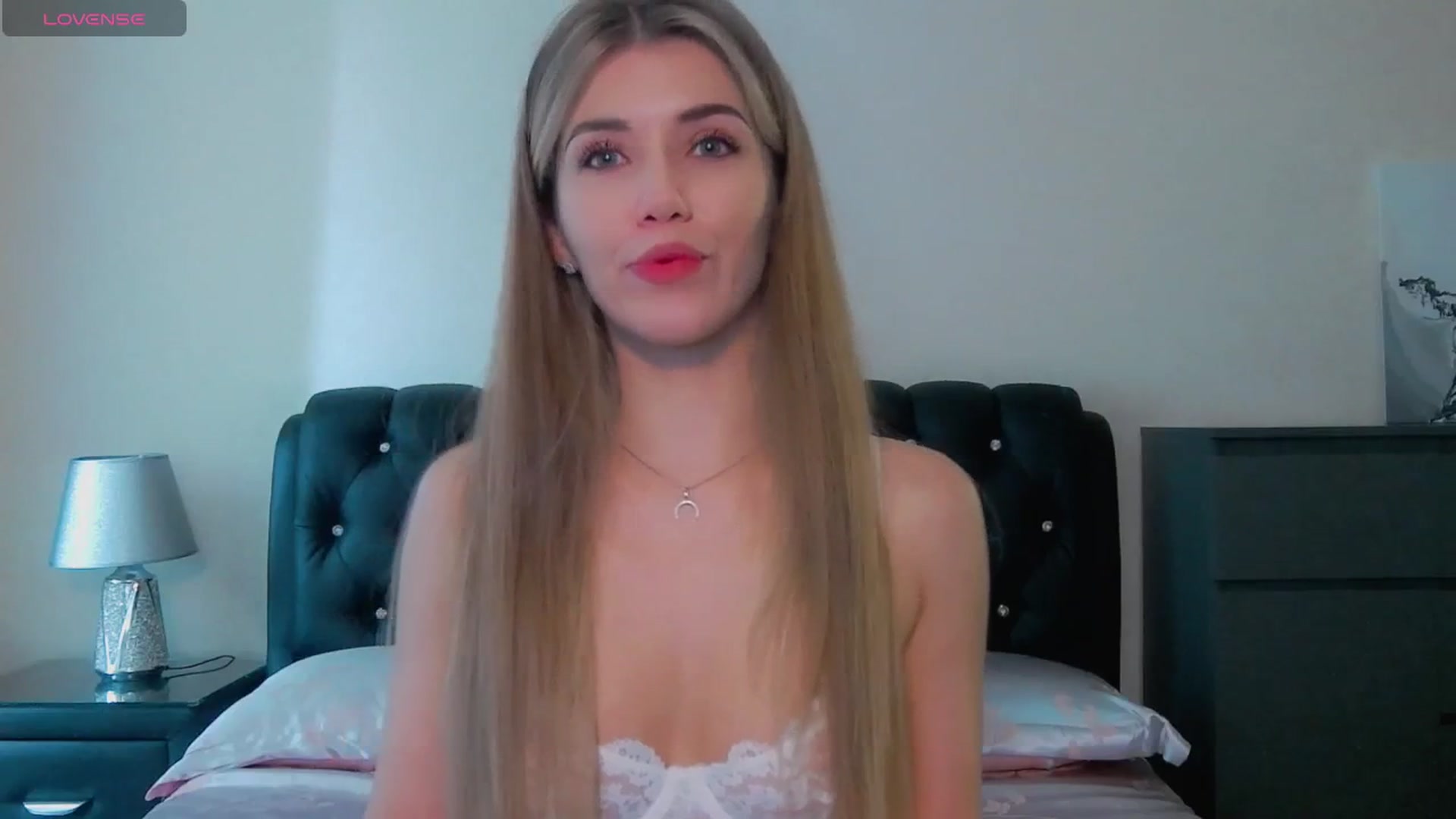 Gallery image thumbnail from KilianSou's myfreecams stream on, 06/10/2025, 06:31 image 2 of 20