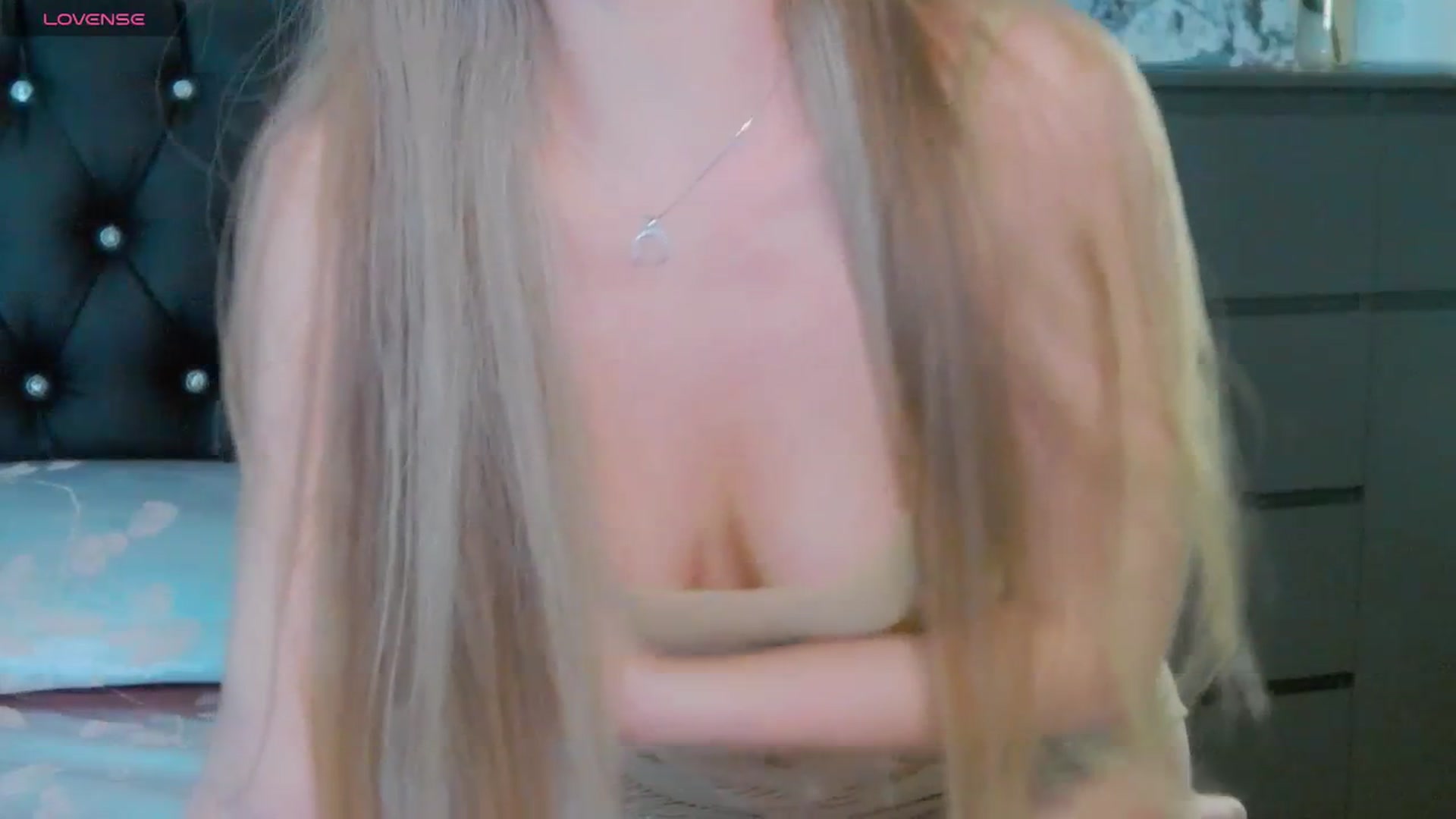 Gallery image thumbnail from KilianSou's myfreecams stream on, 06/15/2025, 04:38 image 11 of 20