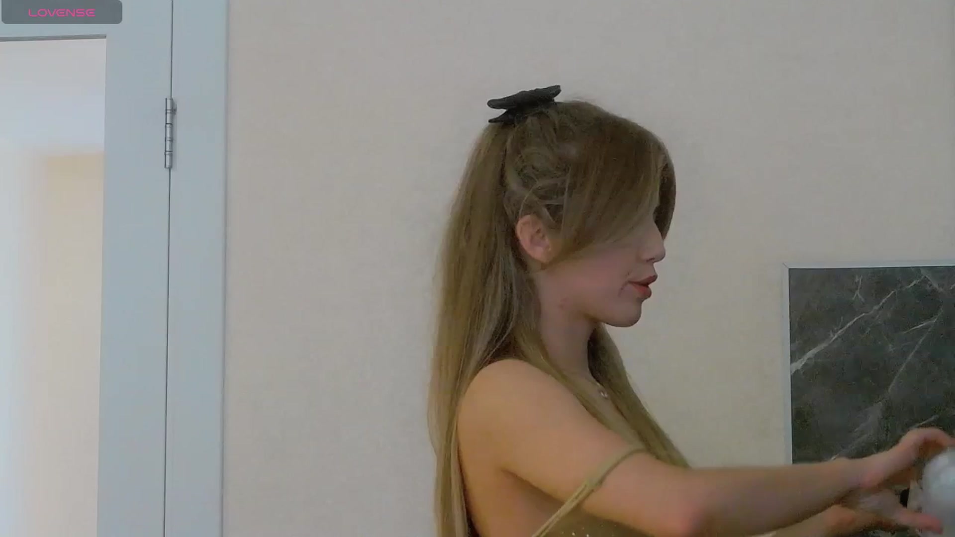 Gallery image thumbnail from KilianSou's myfreecams stream on, 06/15/2025, 04:38 image 18 of 20