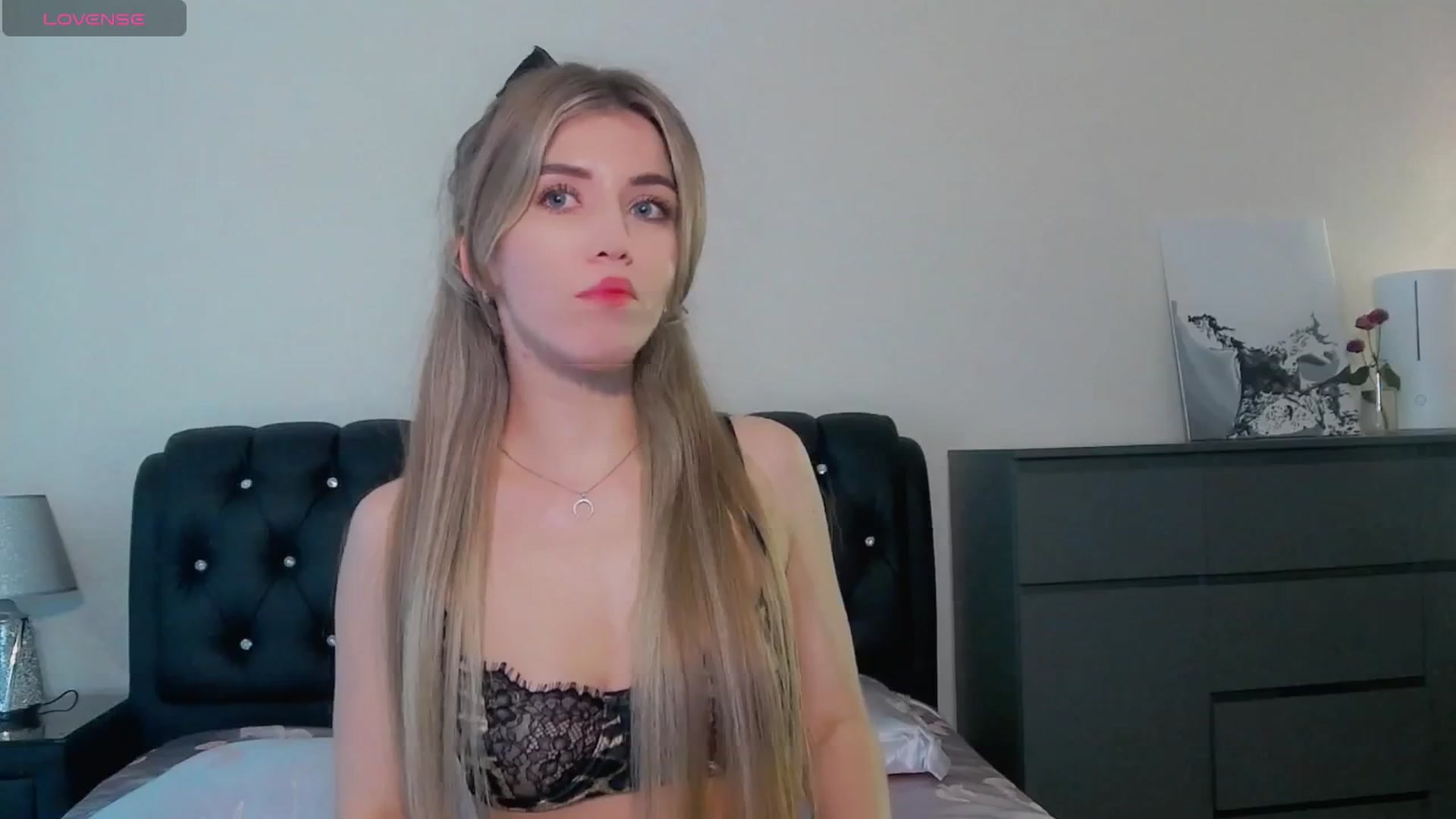 Gallery image thumbnail from KilianSou's myfreecams stream on, 06/15/2025, 06:31 image 19 of 20