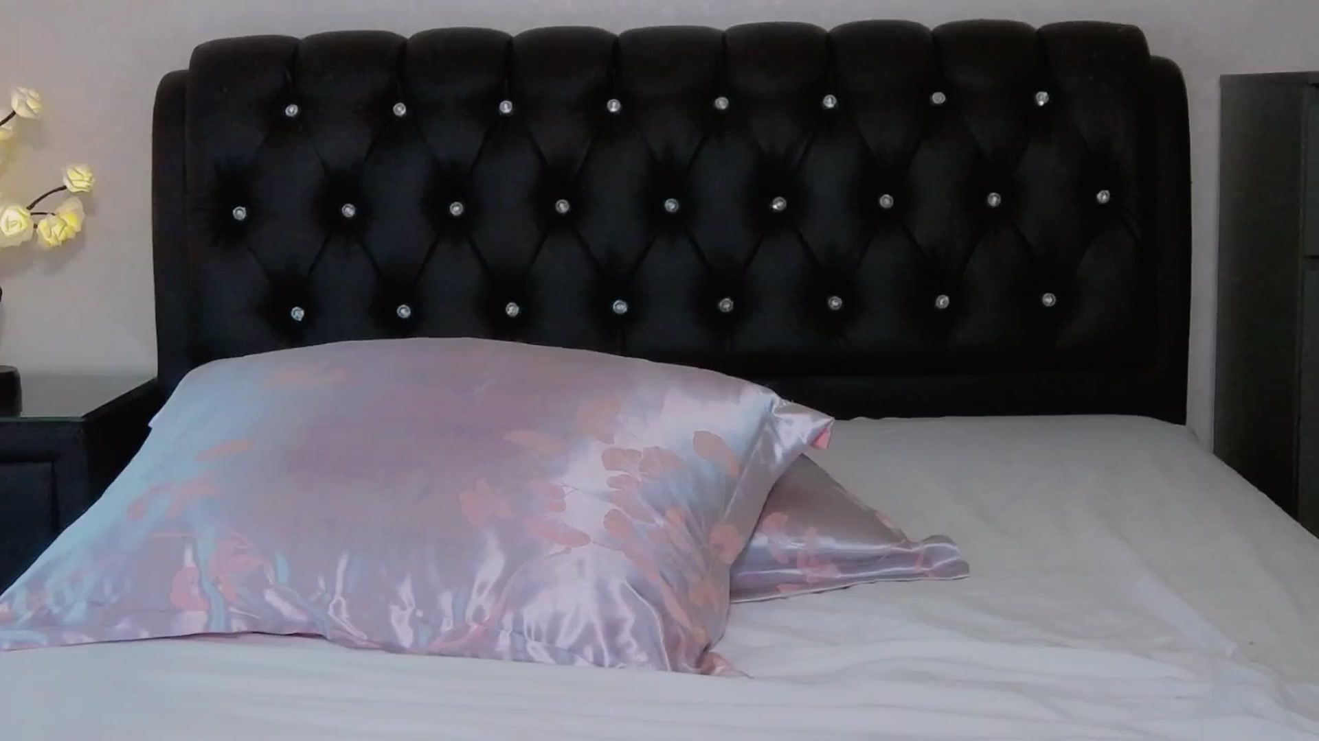 Gallery image thumbnail from KilianSou's myfreecams stream on, 06/24/2025, 03:30 image 16 of 20