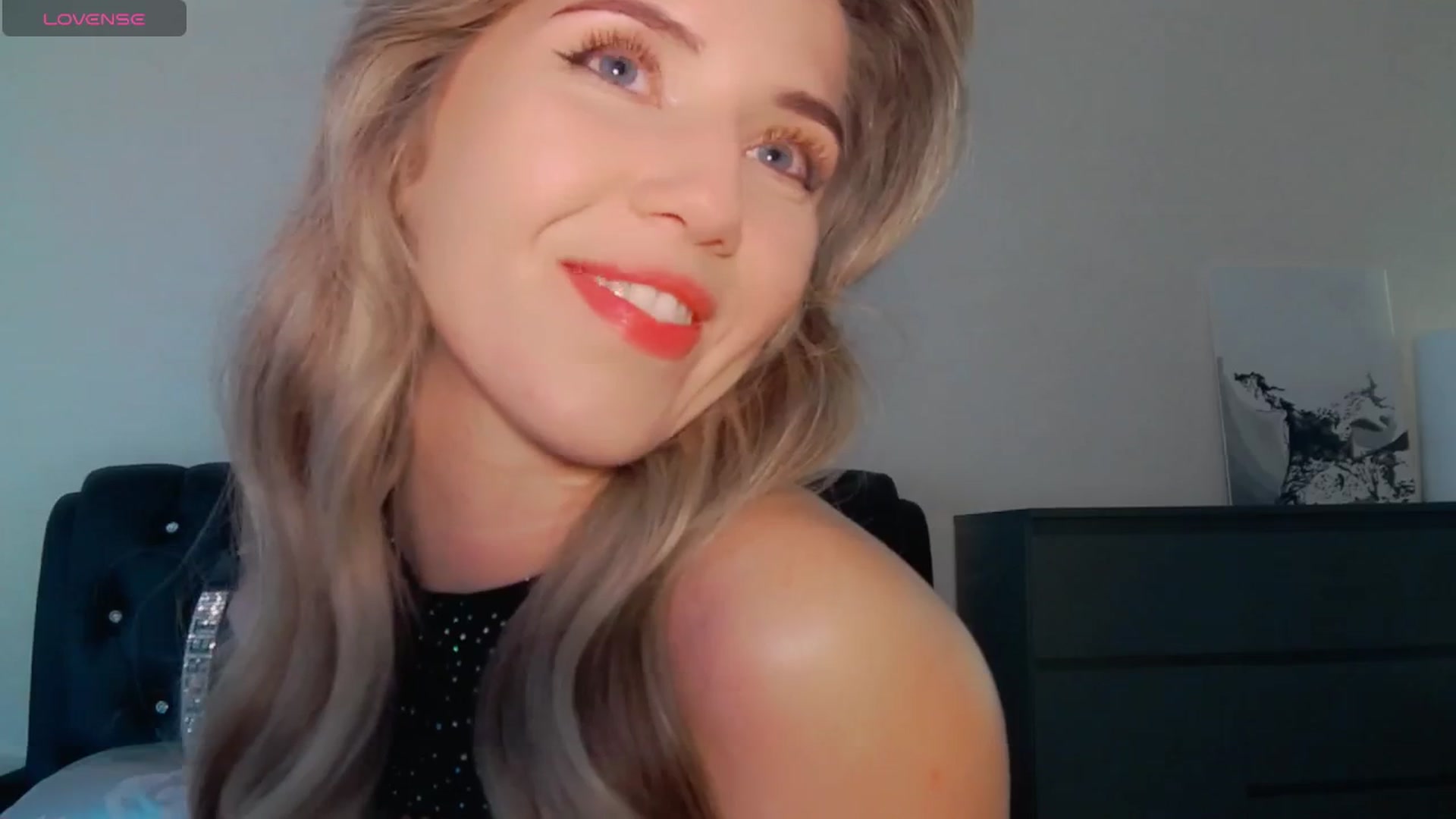Gallery image thumbnail from KilianSou's myfreecams stream on, 06/25/2025, 04:07 image 5 of 20