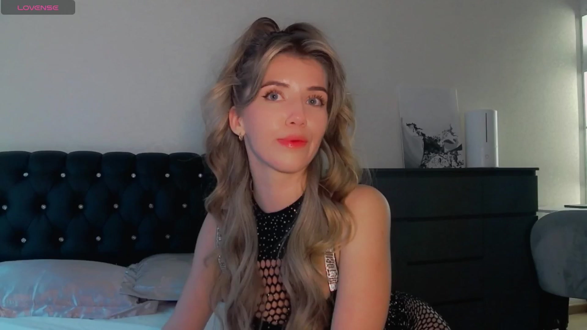 Gallery image thumbnail from KilianSou's myfreecams stream on, 06/25/2025, 05:18 image 18 of 20