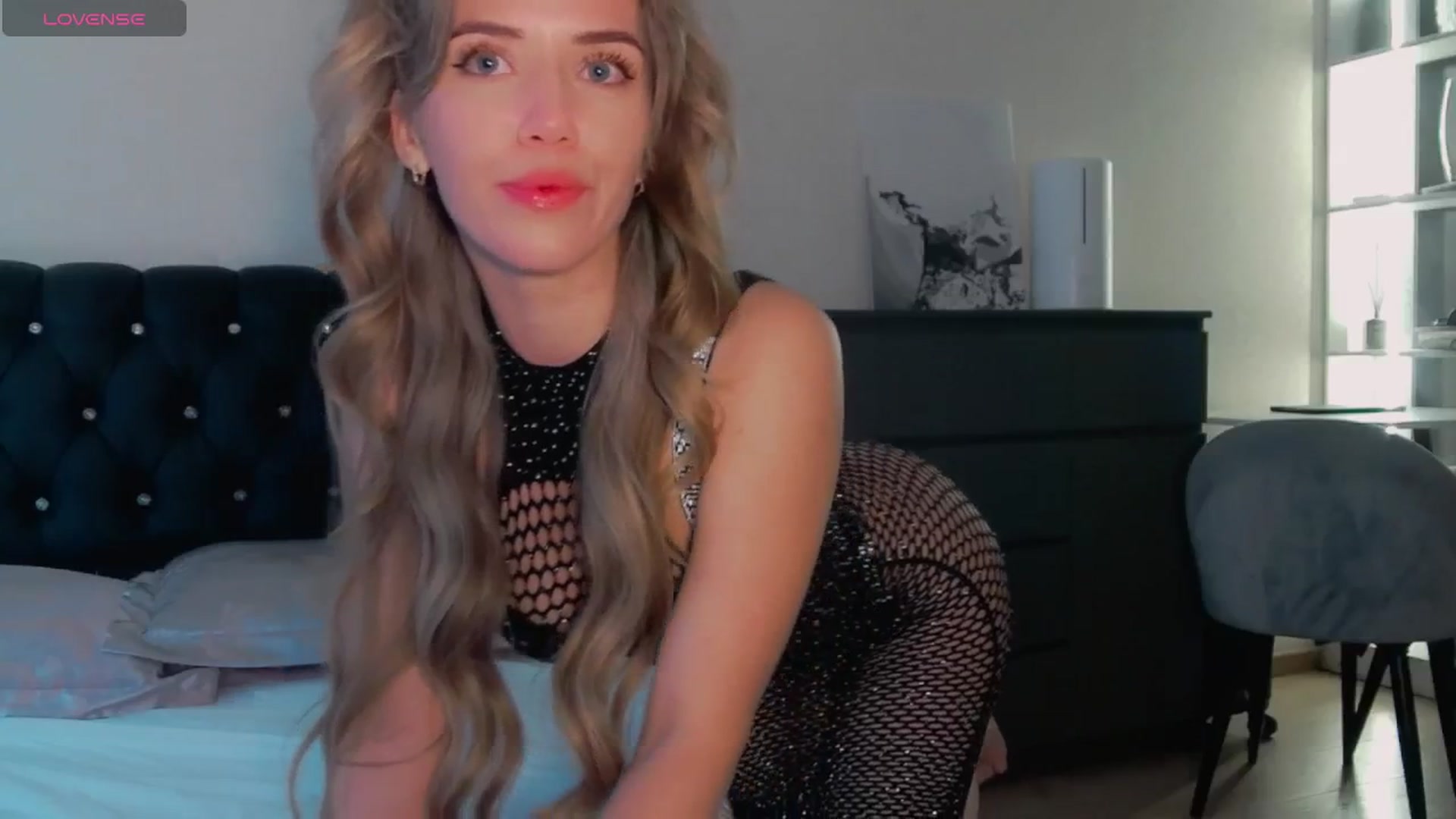 Gallery image thumbnail from KilianSou's myfreecams stream on, 06/25/2025, 05:59 image 15 of 20