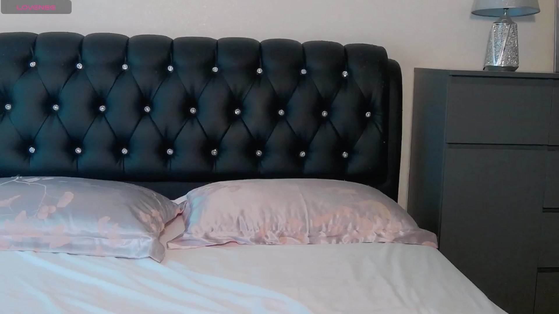 Gallery image thumbnail from KilianSou's myfreecams stream on, 07/07/2025, 04:18 image 17 of 20