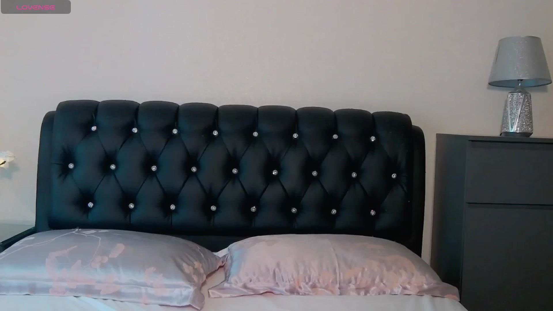 Gallery image thumbnail from KilianSou's myfreecams stream on, 07/07/2025, 04:53 image 6 of 20