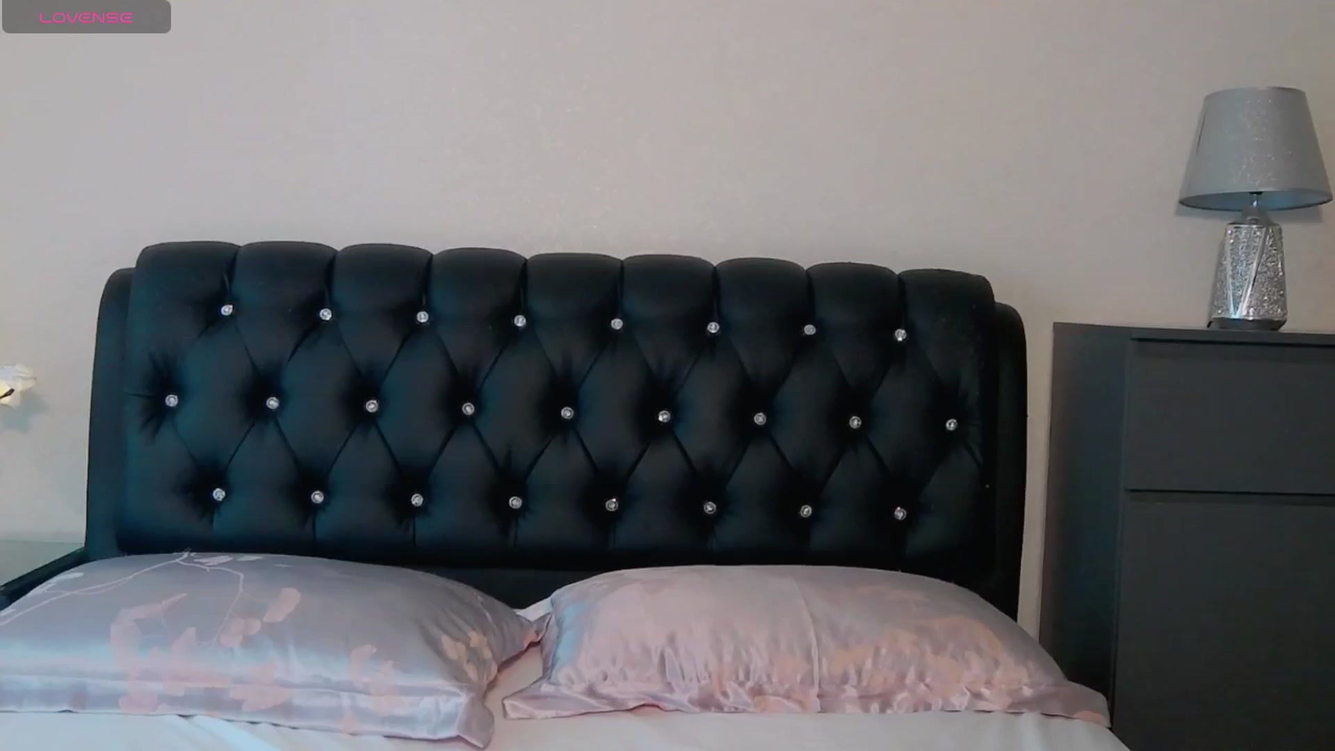 Gallery image thumbnail from KilianSou's myfreecams stream on, 07/07/2025, 04:53 image 7 of 20